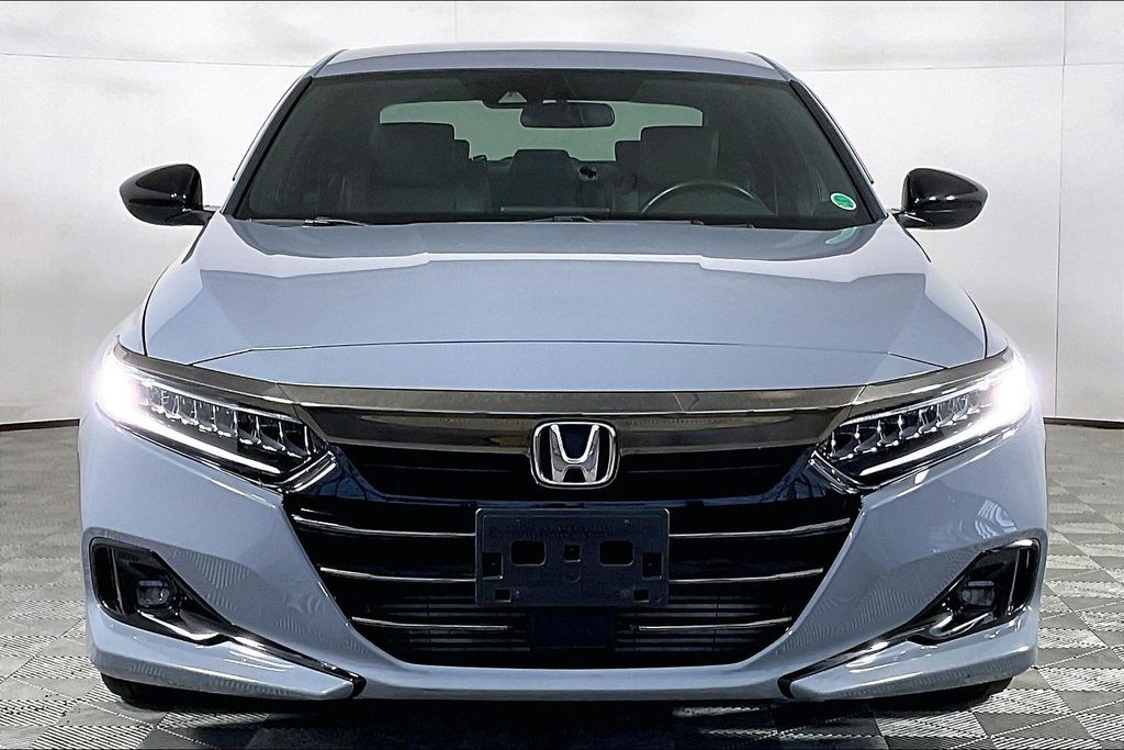 1HGCV1F30NA108210