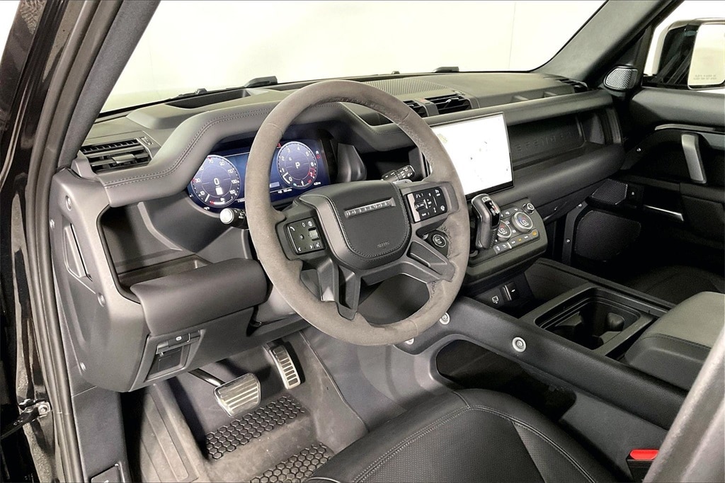2024 Land Rover Defender V8 - Photo 14