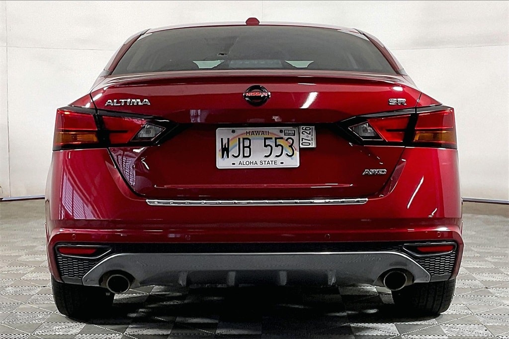 2021 Nissan Altima 2.5 SR photo 3
