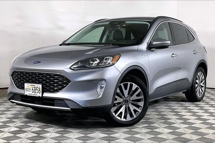 2022 Ford Escape Hybrid Titanium SUV