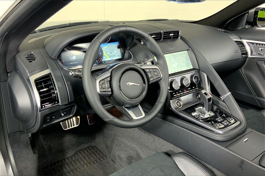 2024 Jaguar F-TYPE P450 R-Dynamic photo 4