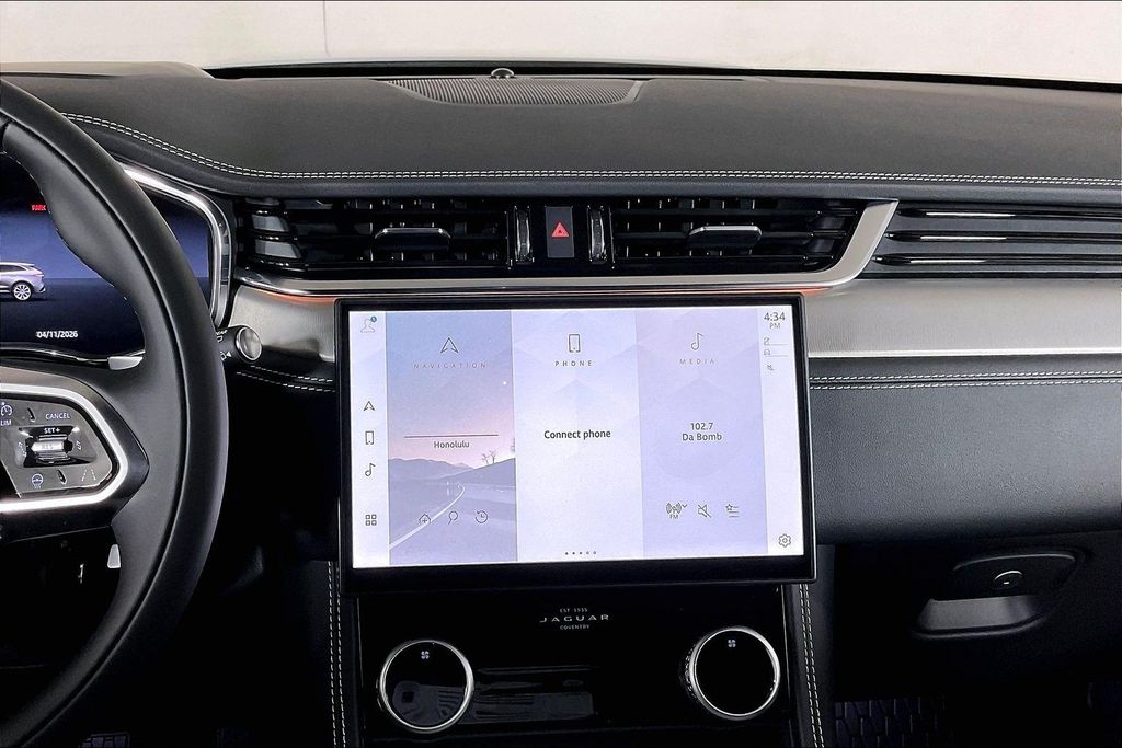 2026 Jaguar F-Pace R-Dynamic S - Photo 5