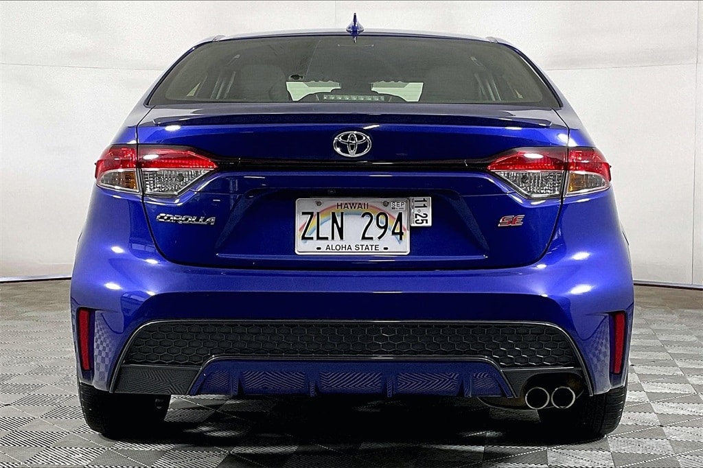 2022 Toyota Corolla SE photo 3