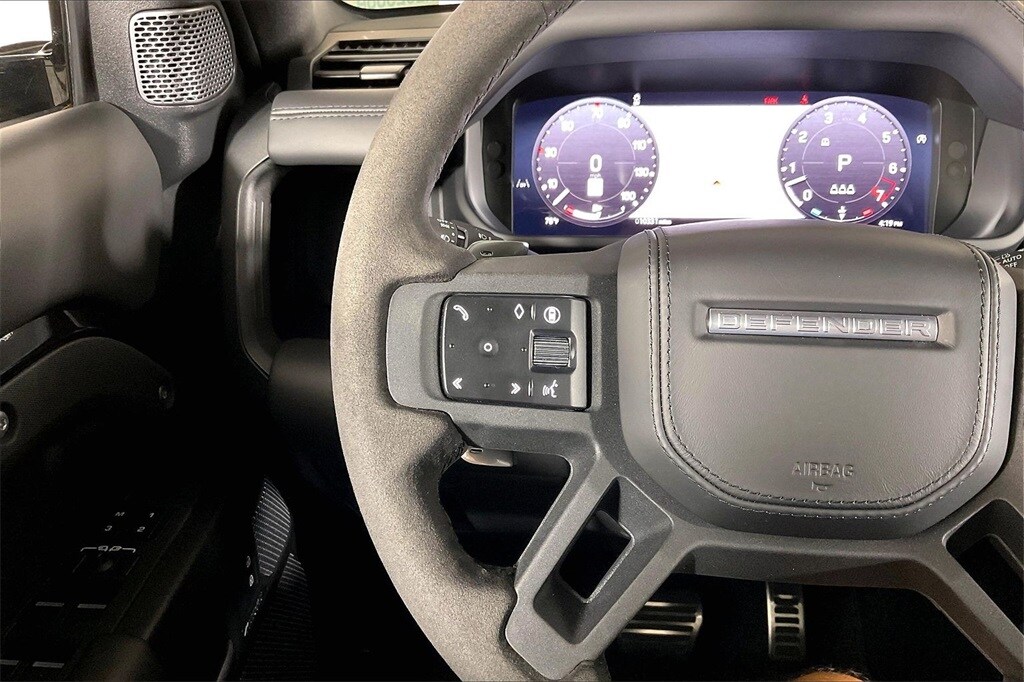 2024 Land Rover Defender V8 - Photo 18