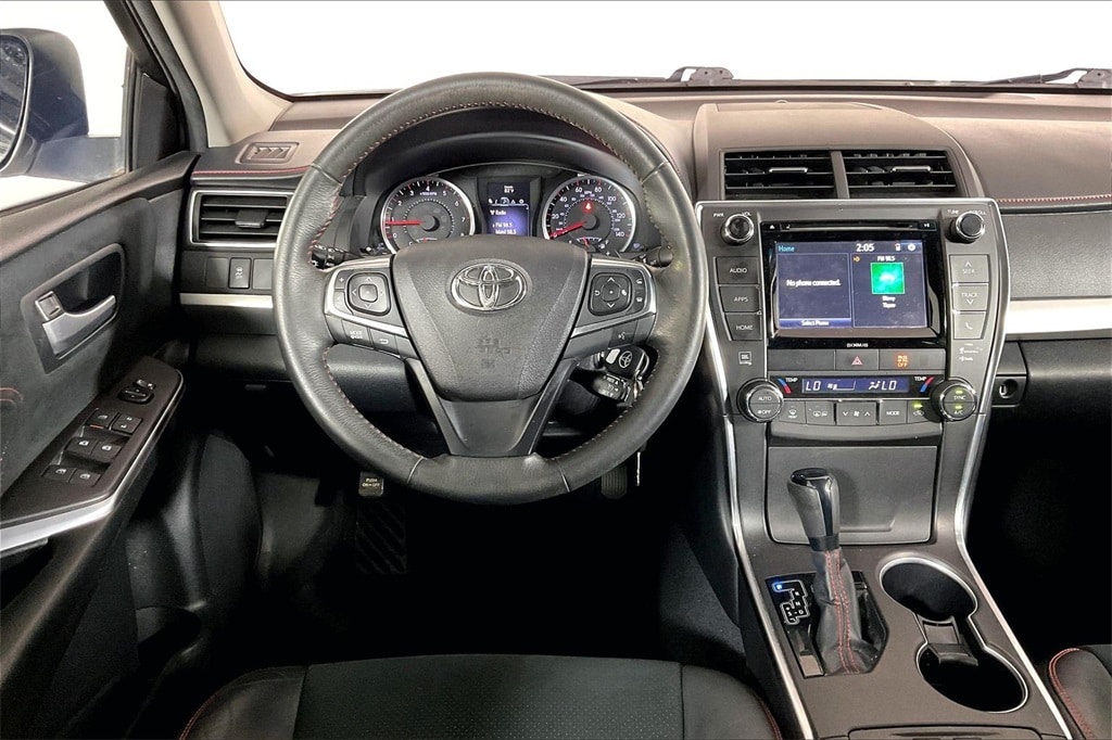 2017 Toyota Camry XSE photo 4