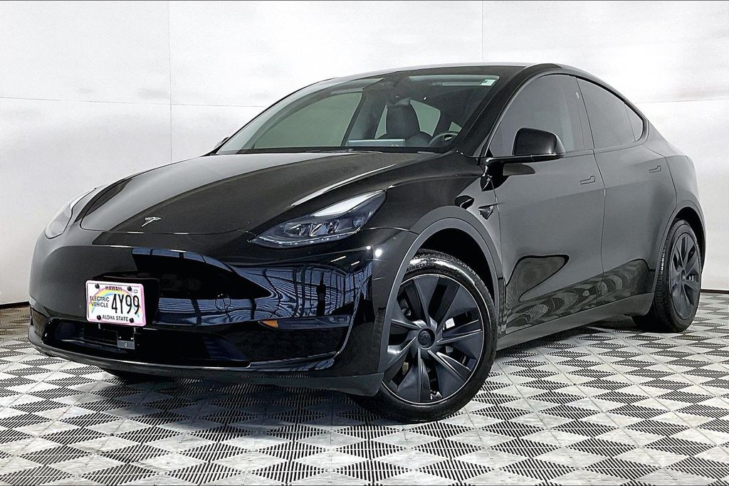 2024 Tesla Model Y Long Range Rear Wheel Drive's photo