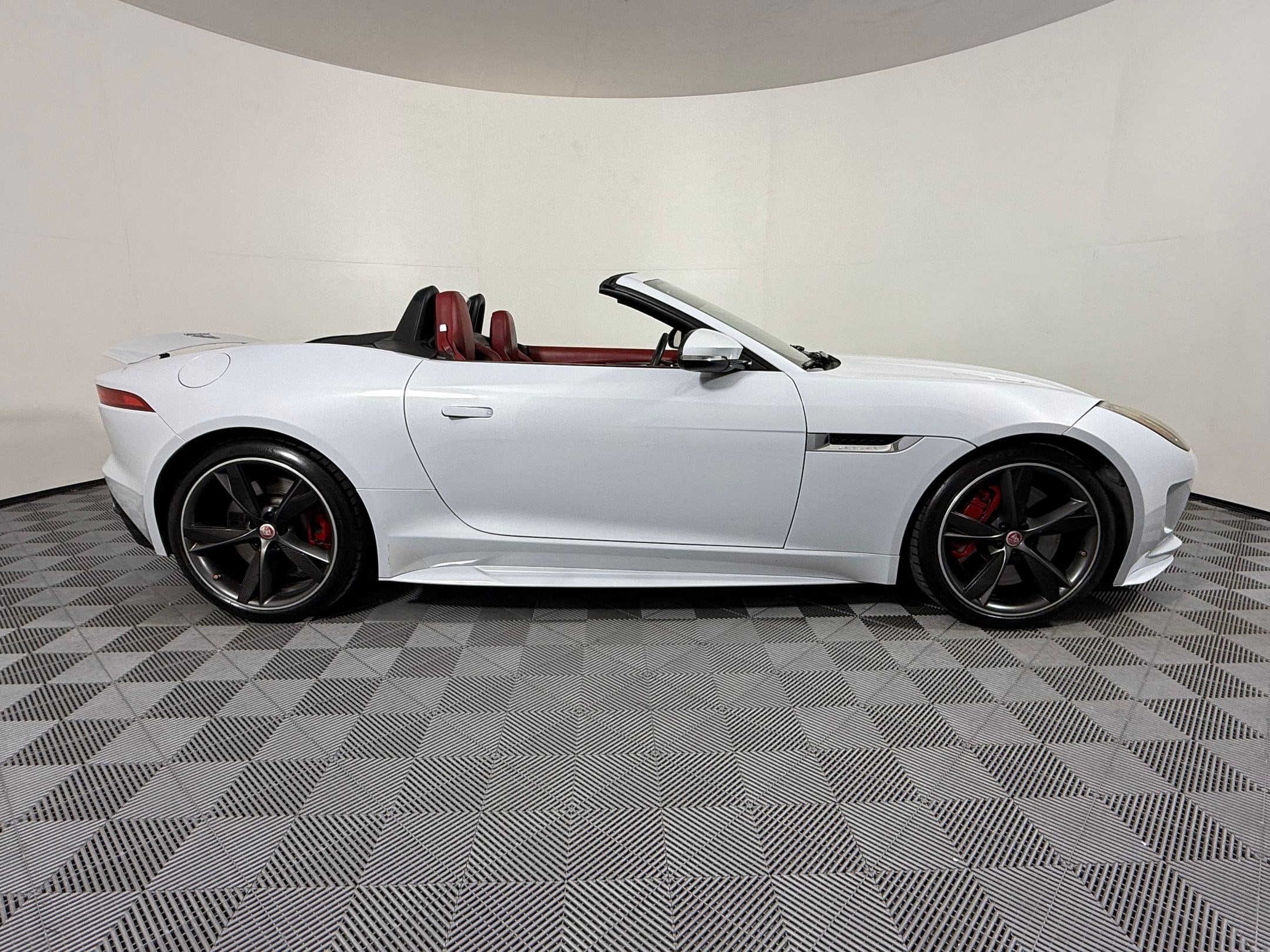 F-TYPE R Convertible