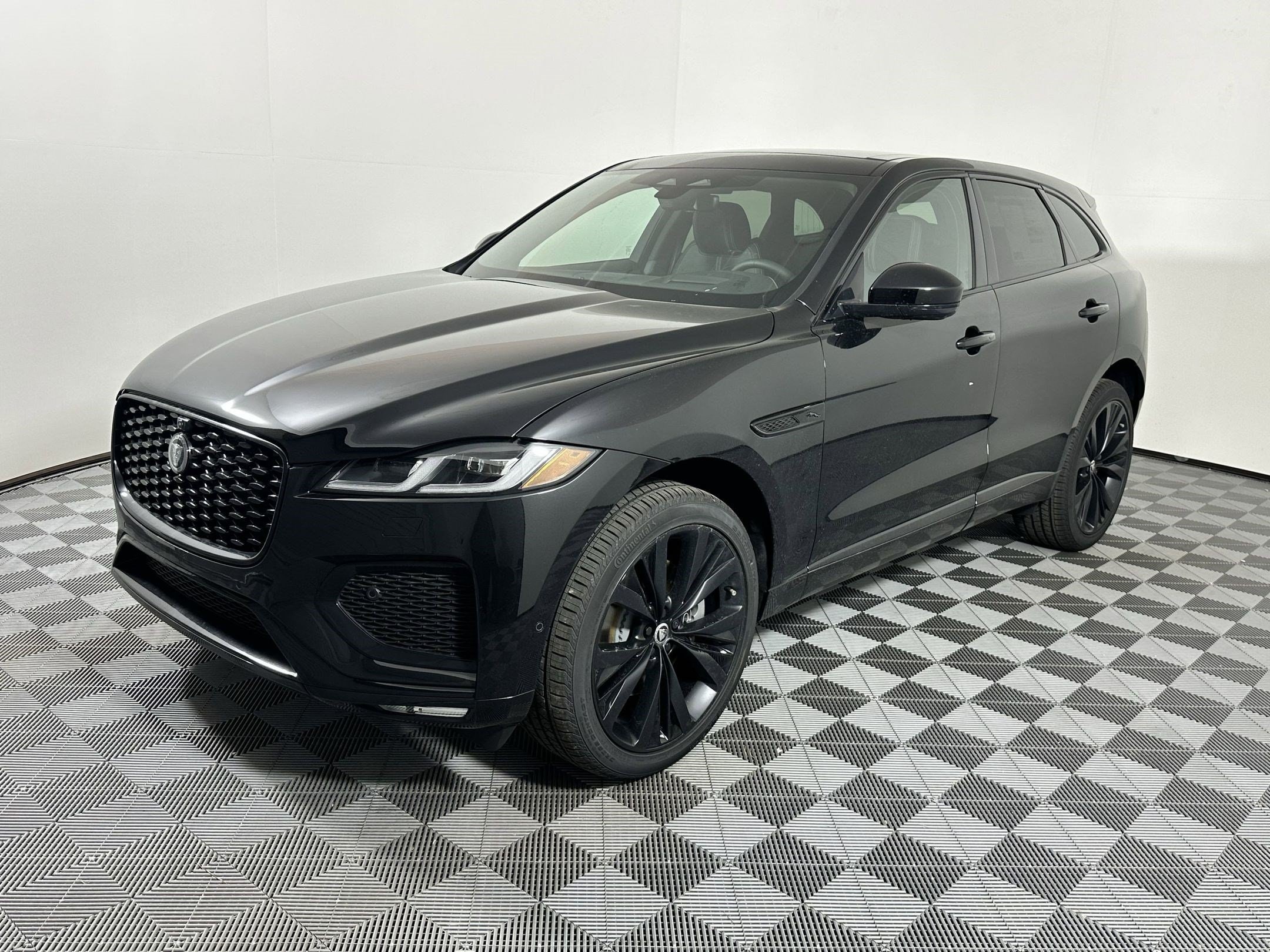 F-PACE R-Dynamic S SUV