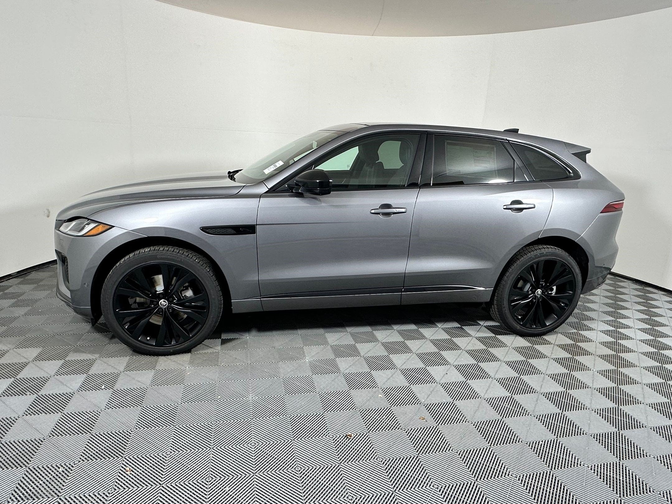 F-PACE R-Dynamic S SUV