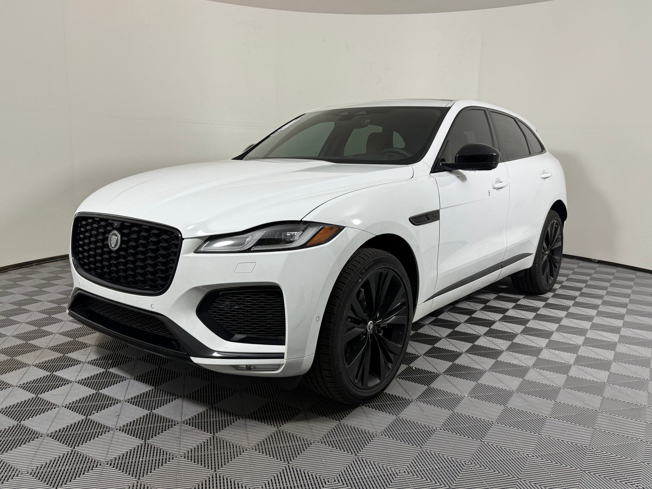 2026 Jaguar F-Pace R-Dynamic S