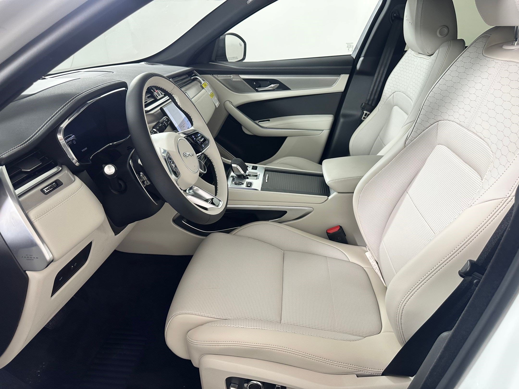 F-PACE R-Dynamic S SUV