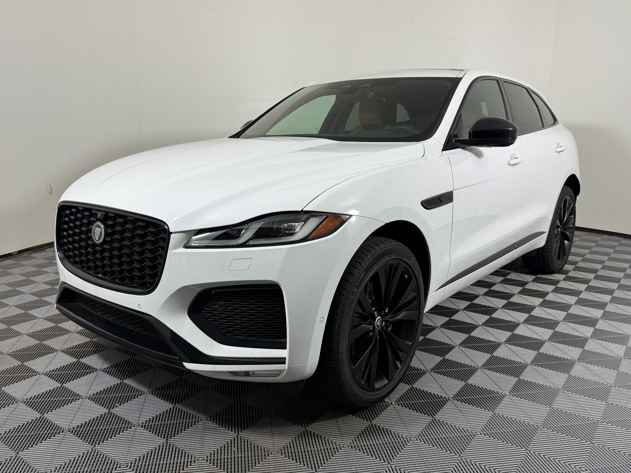 New 2026 Jaguar F-PACE P250 R-Dynamic S