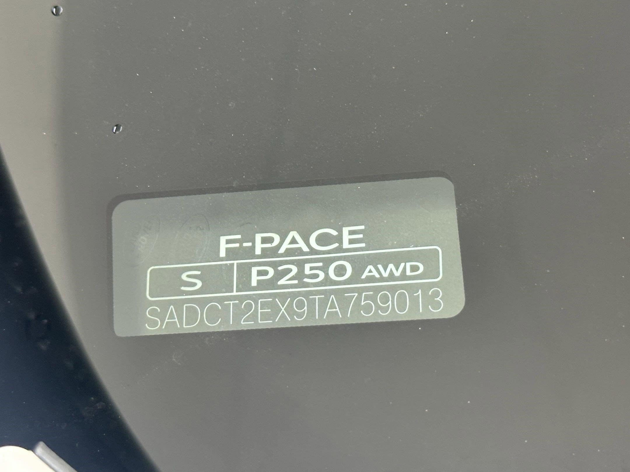 2026 Jaguar F-Pace R-Dynamic S - Photo 18