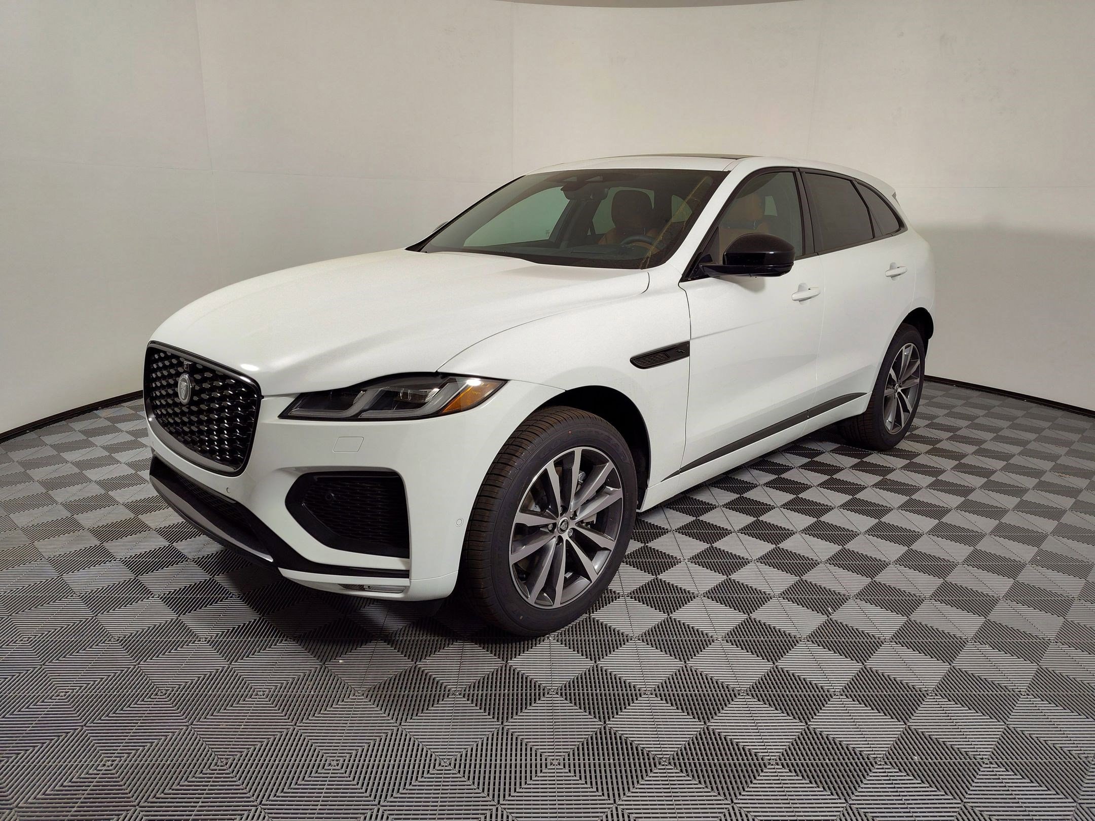 2026 Jaguar F-Pace R-Dynamic S