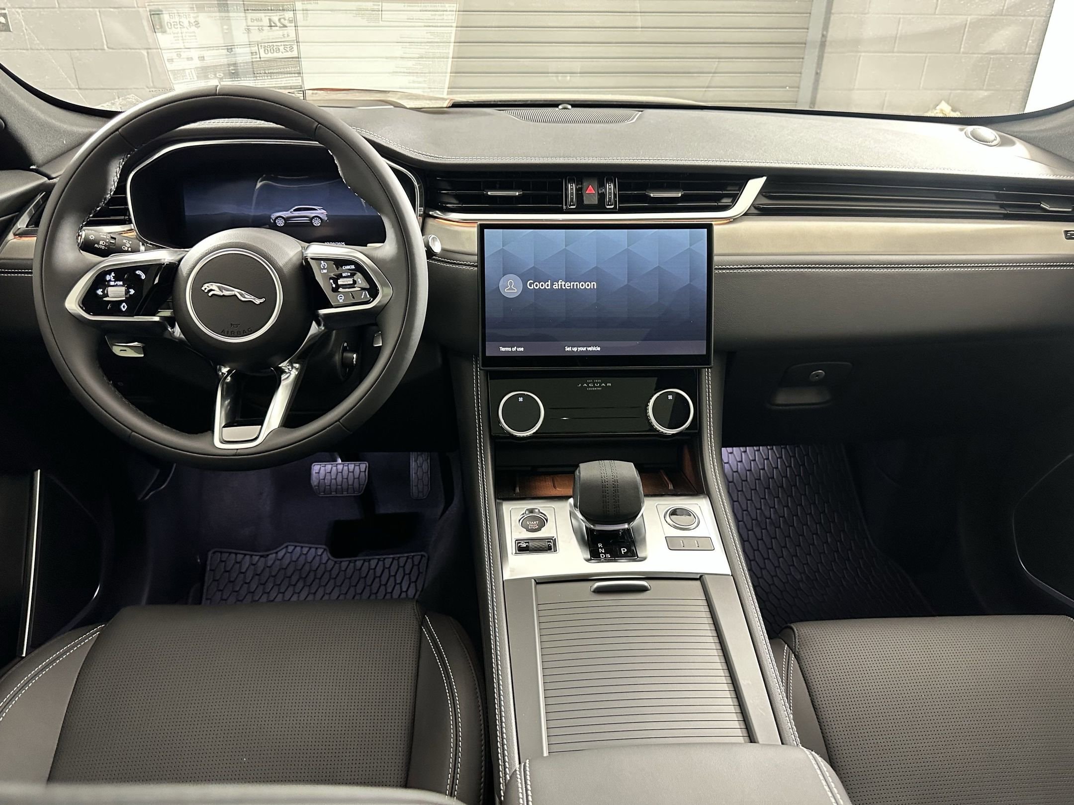 2026 Jaguar F-Pace R-Dynamic S - Photo 13