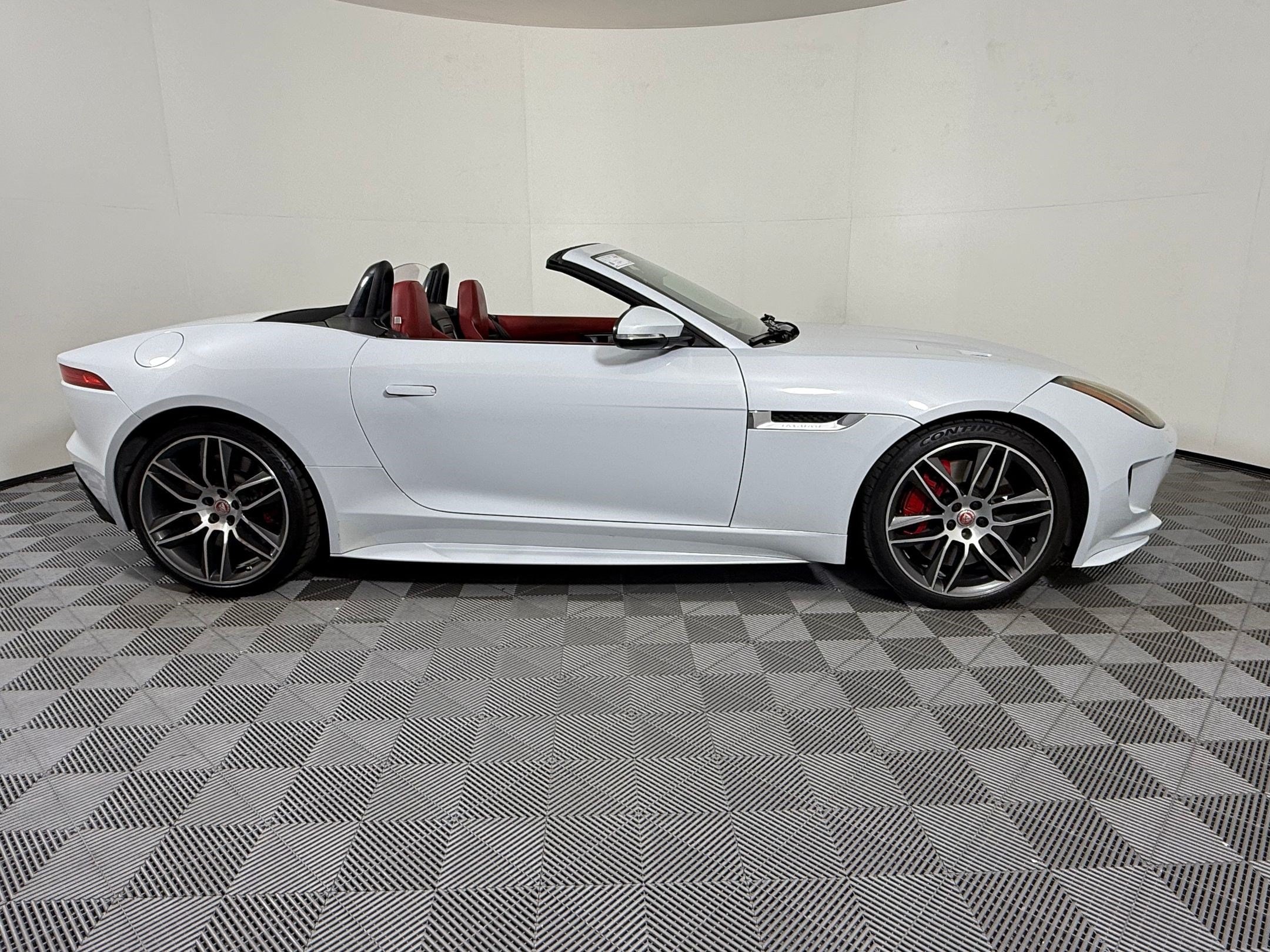 F-TYPE R Convertible