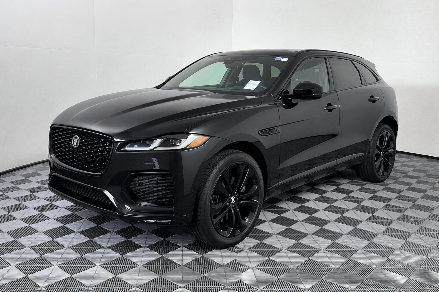 F-PACE R-Dynamic S SUV
