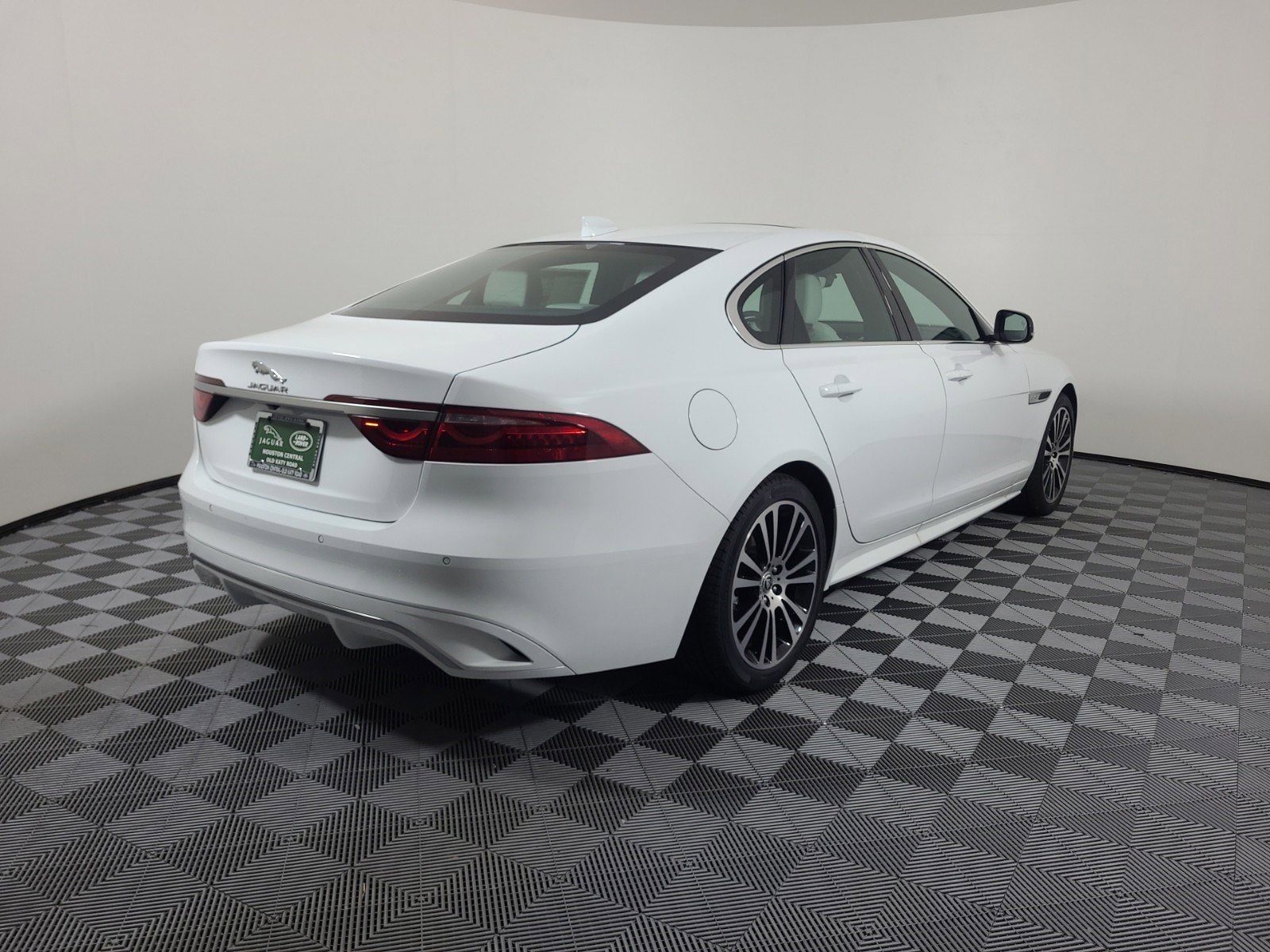 Used 2024 Jaguar XF R-Dynamic SE with VIN SAJB64FX0RCY94260 for sale in Houston, TX