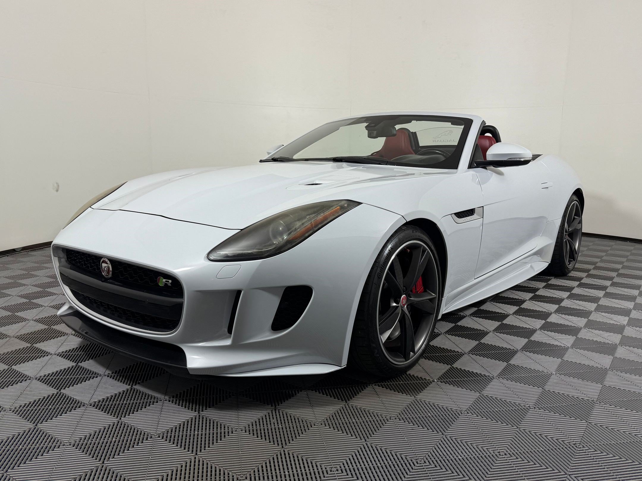 F-TYPE R Convertible