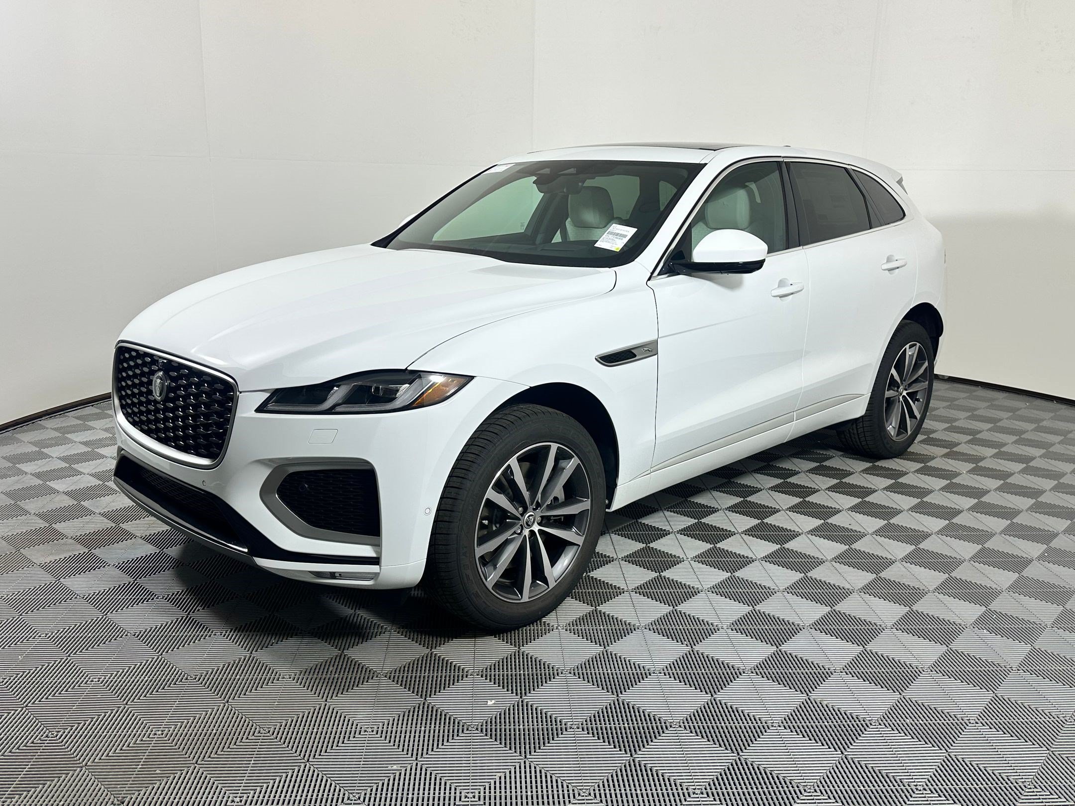 F-PACE R-Dynamic S SUV