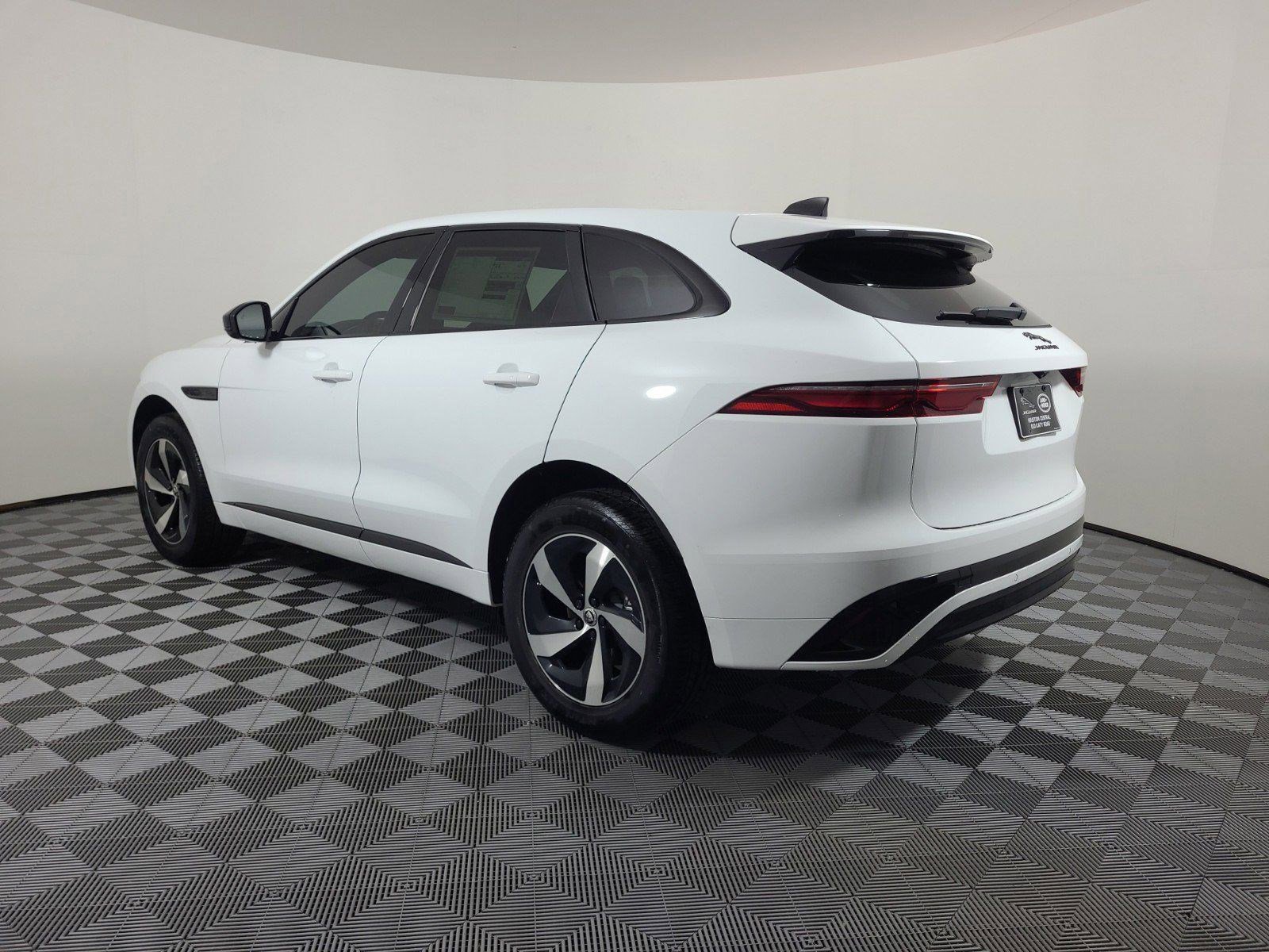 2025 Jaguar F-PACE R-Dynamic S