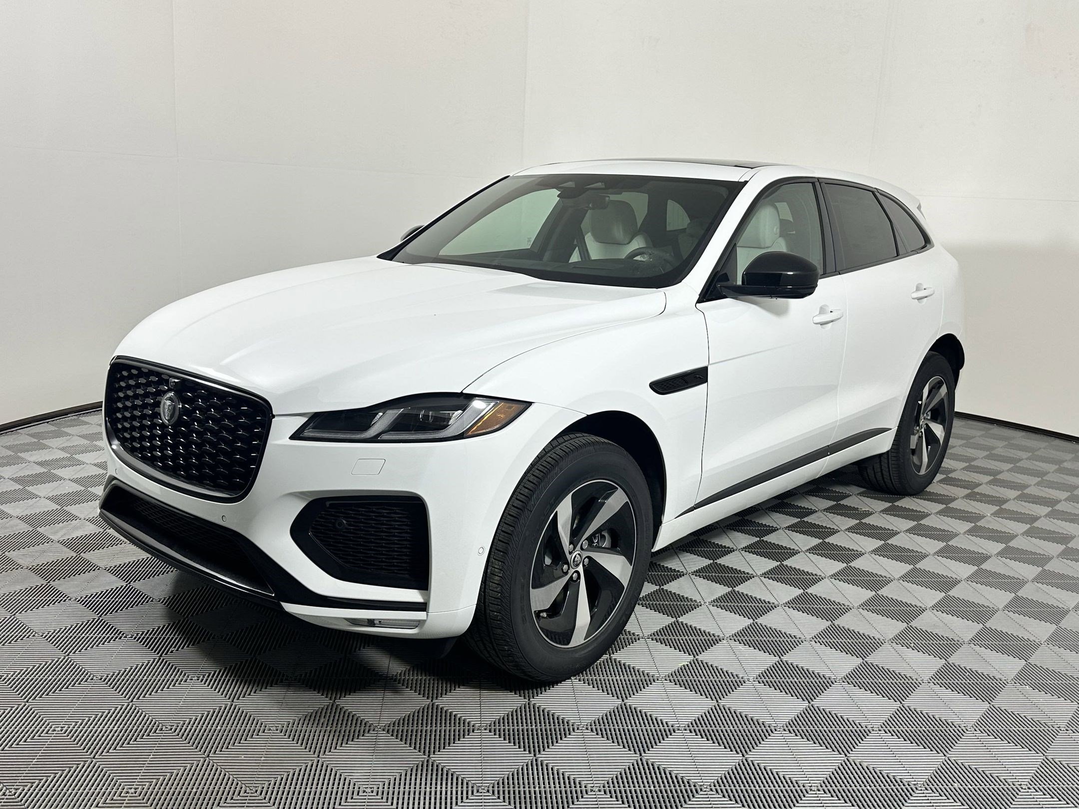 2026 Jaguar F-Pace R-Dynamic S