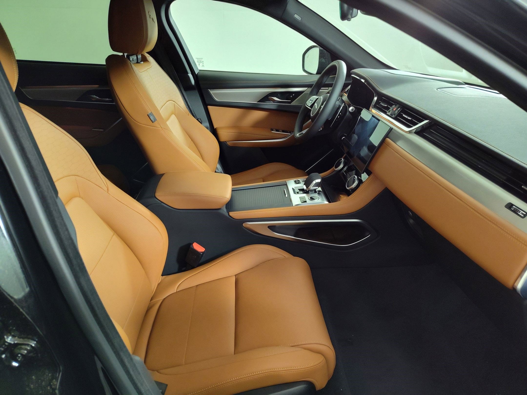 2026 Jaguar F-Pace R-Dynamic S - Photo 20