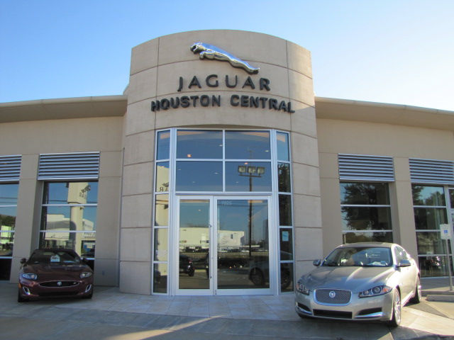 Find 2024 Jaguar F-PACE SUVs in Houston, TX