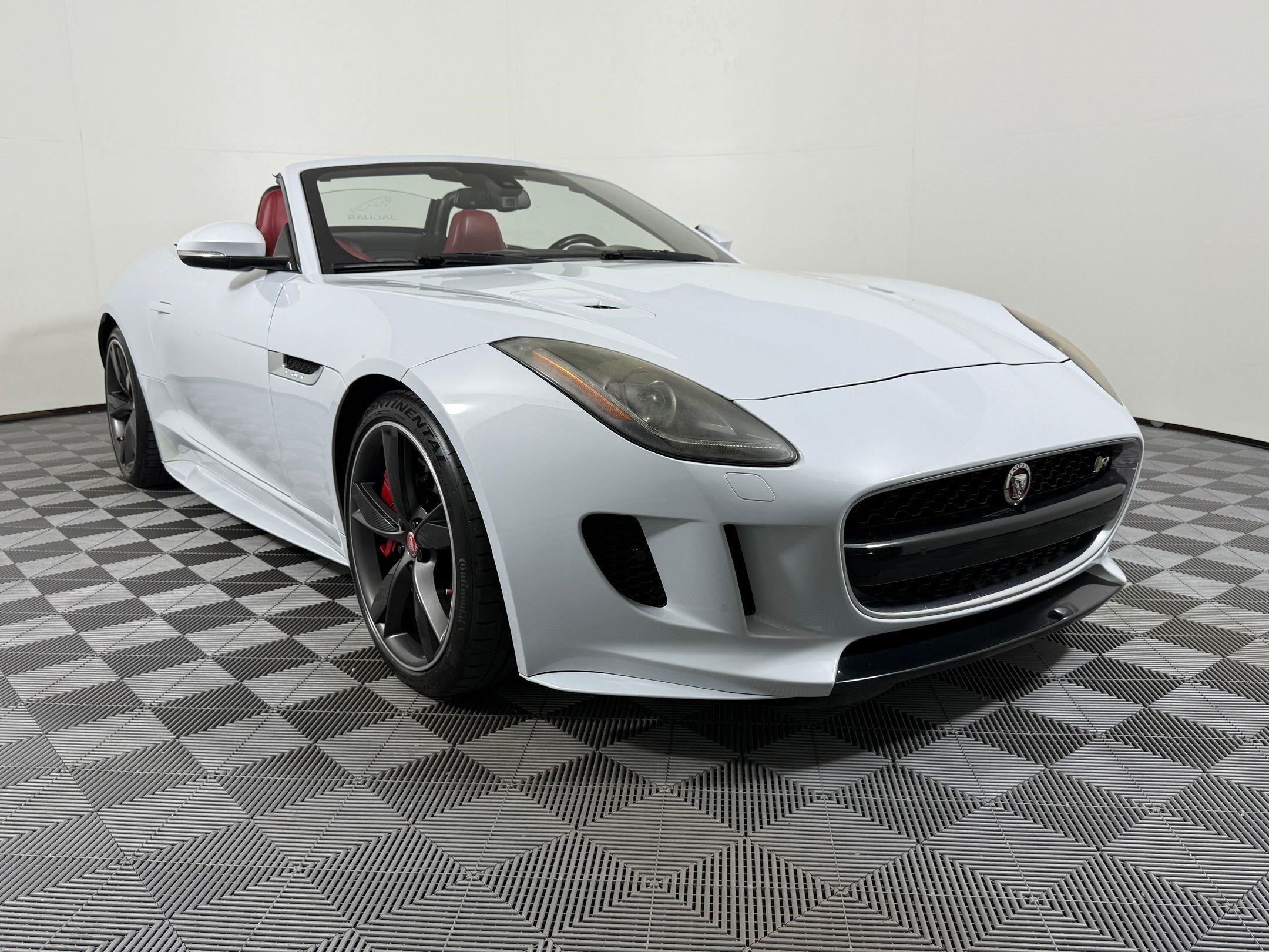 F-TYPE R Convertible