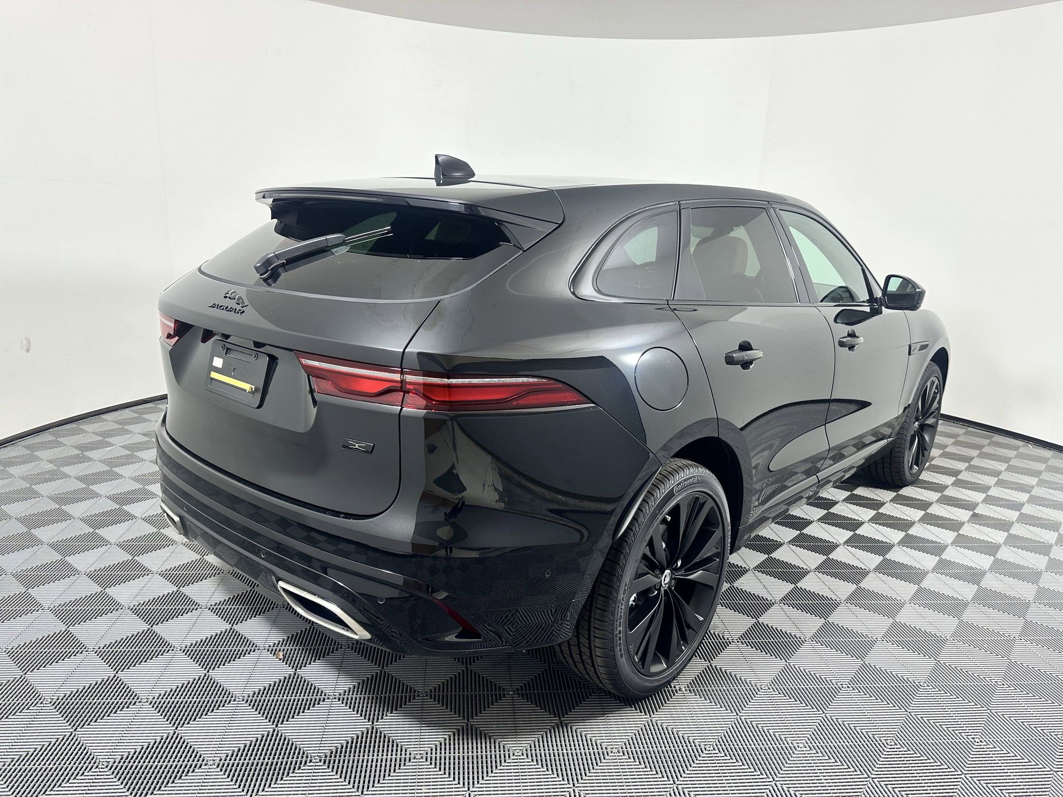 F-PACE R-Dynamic S SUV