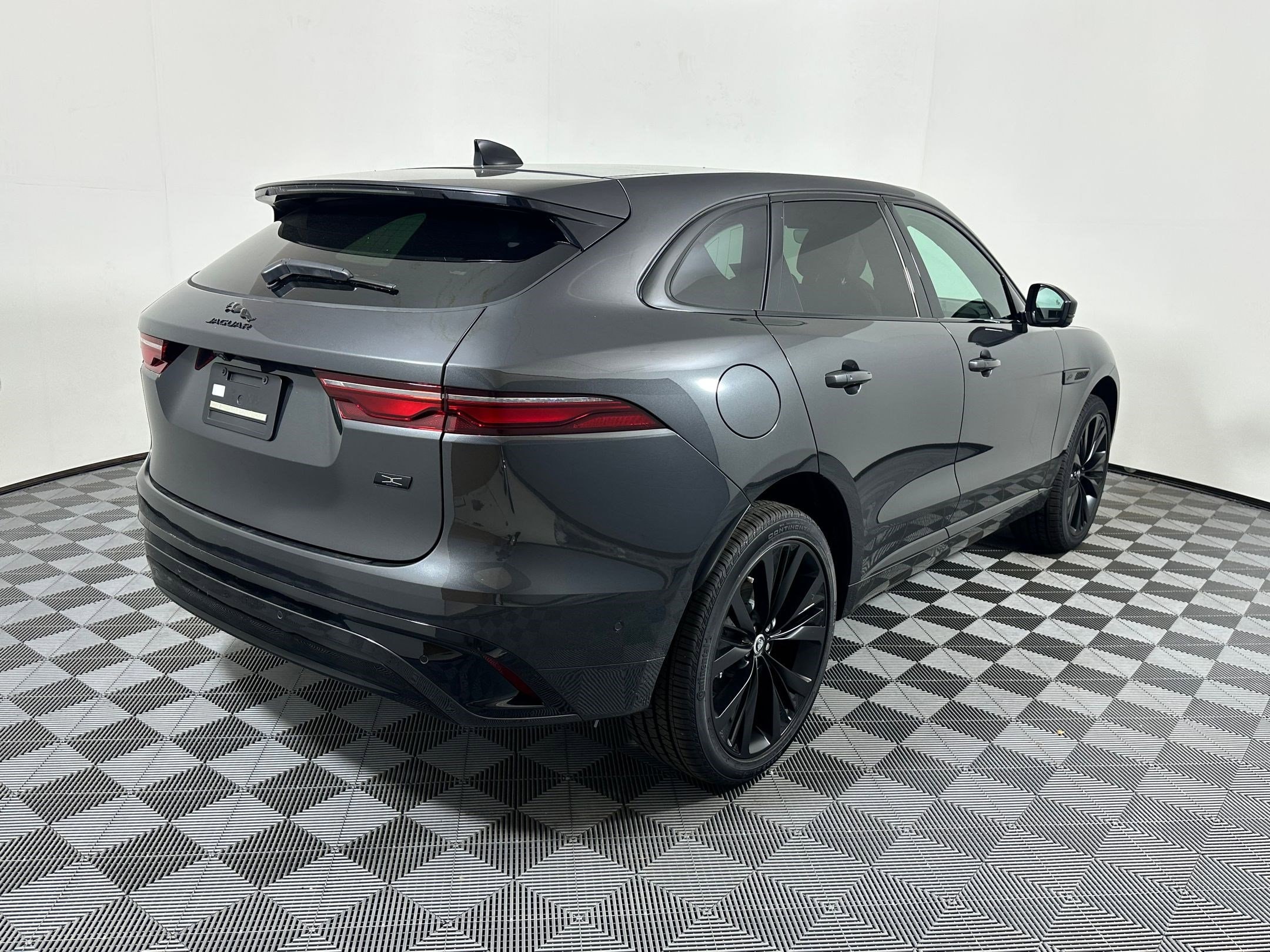 F-PACE R-Dynamic S SUV