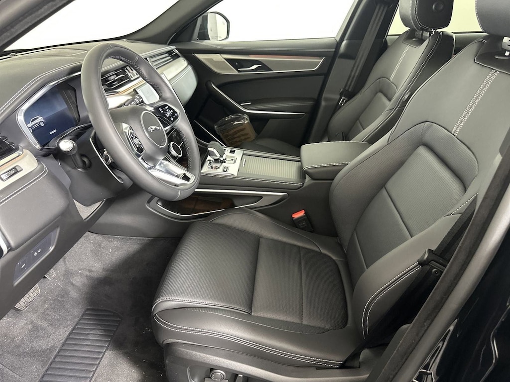 New 2025 Jaguar F-PACE P250 R-Dynamic S SUV