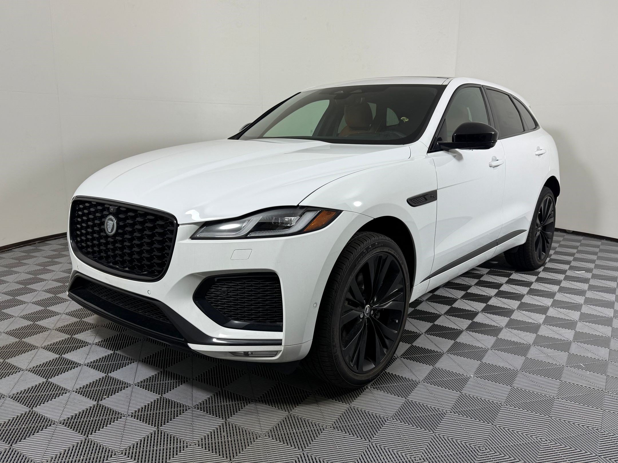 New 2026 Jaguar F-PACE P250 R-Dynamic S