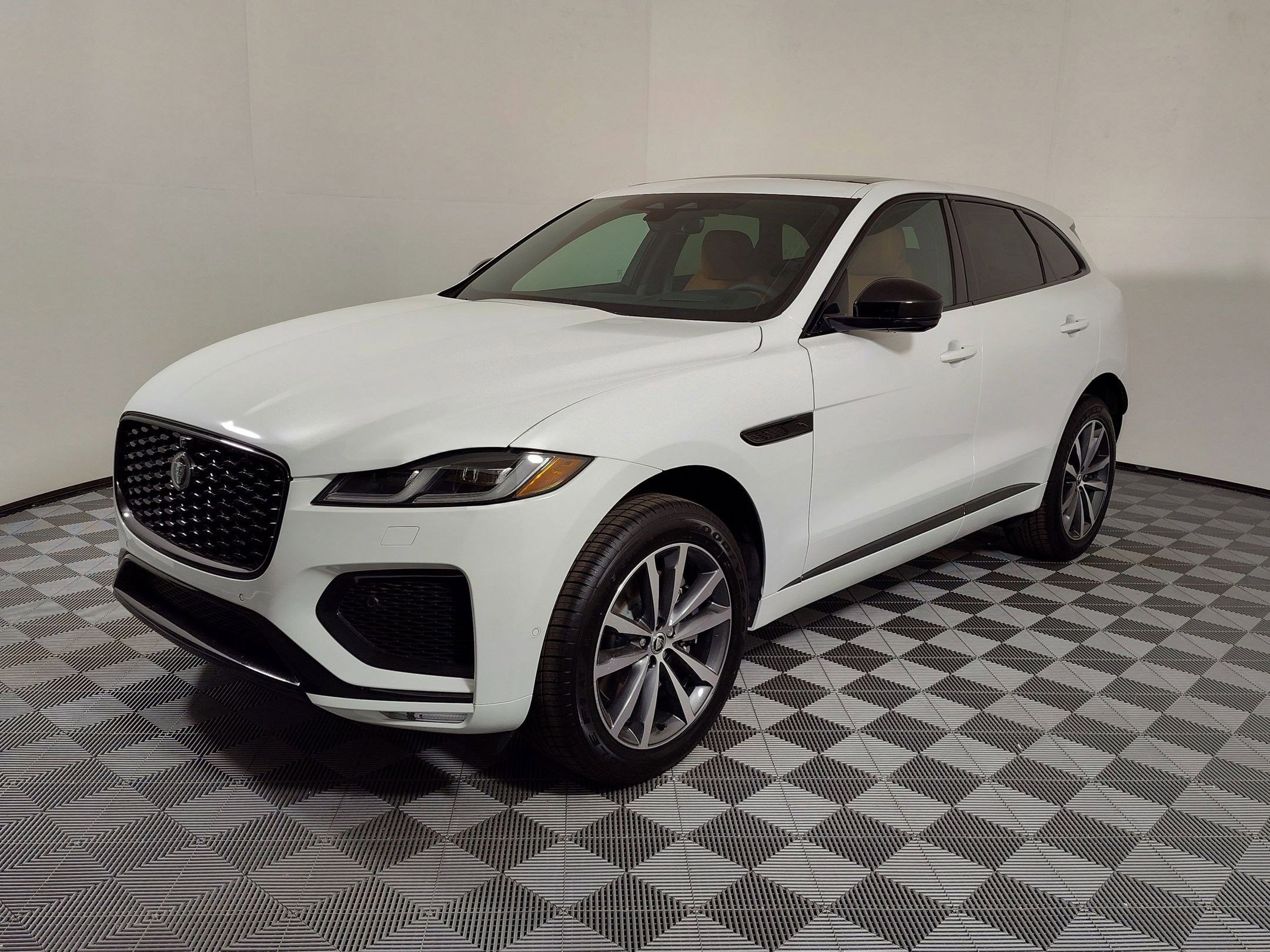 2026 Jaguar F-Pace R-Dynamic S