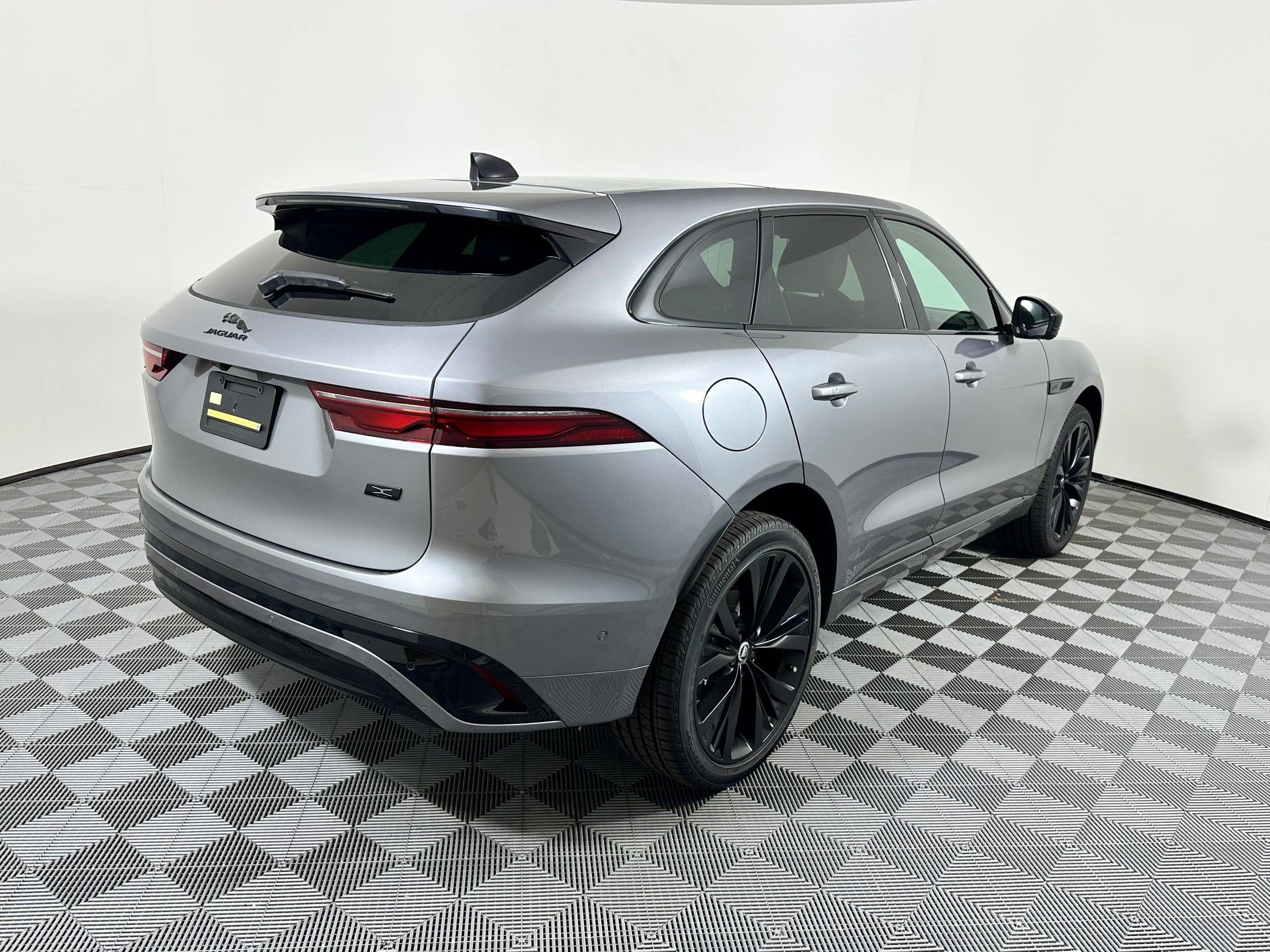 F-PACE R-Dynamic S SUV