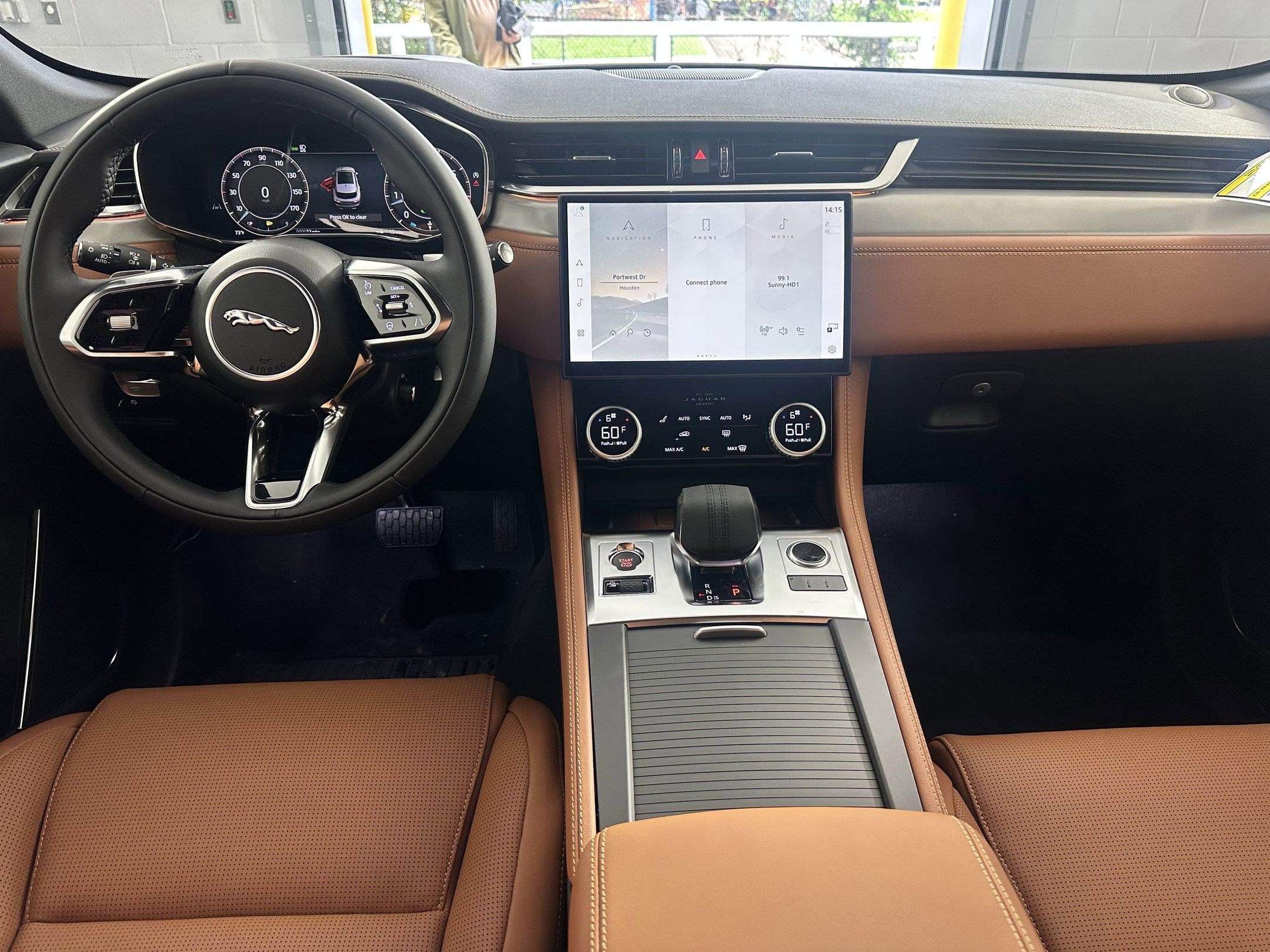 2026 Jaguar F-Pace R-Dynamic S - Photo 13