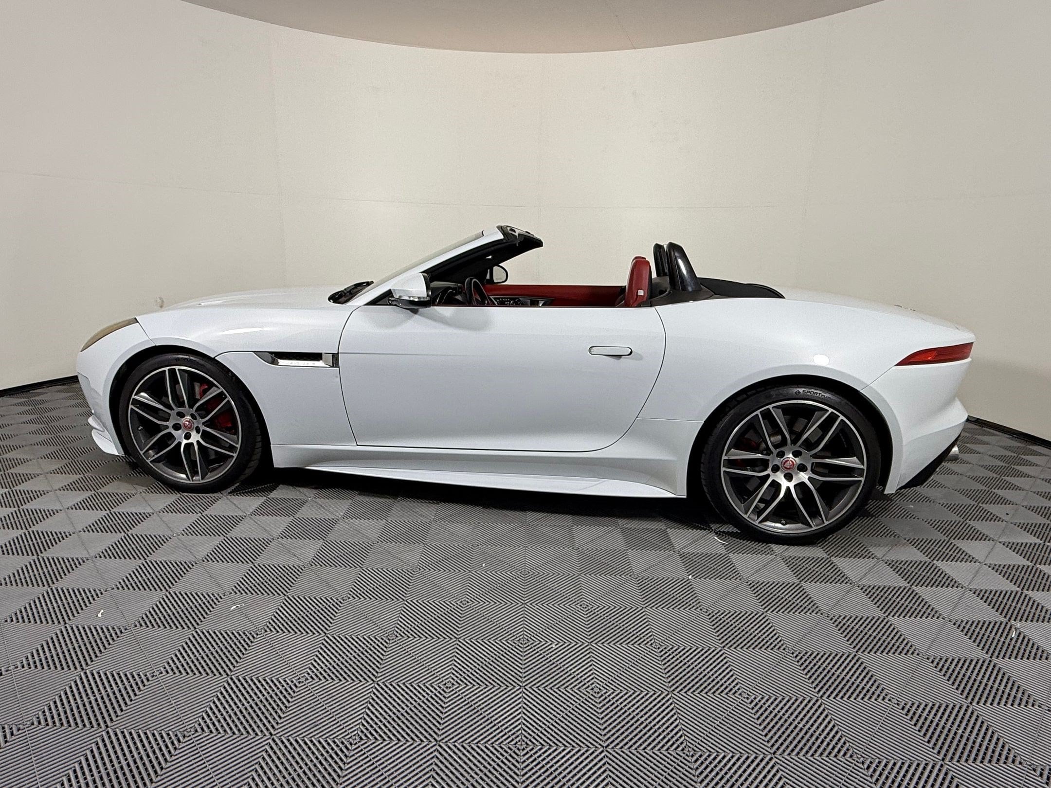 F-TYPE R Convertible