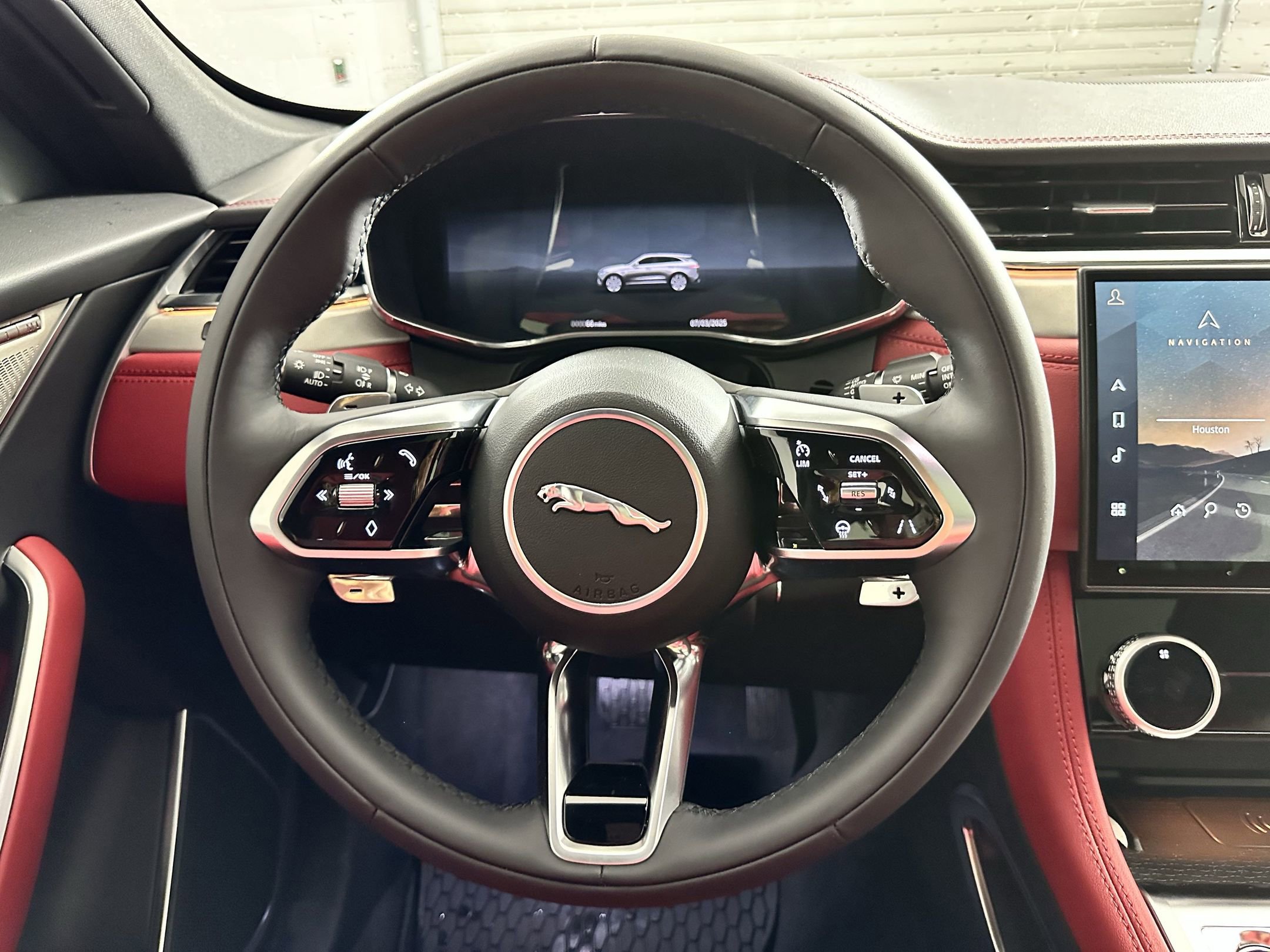 2026 Jaguar F-Pace R-Dynamic S - Photo 14