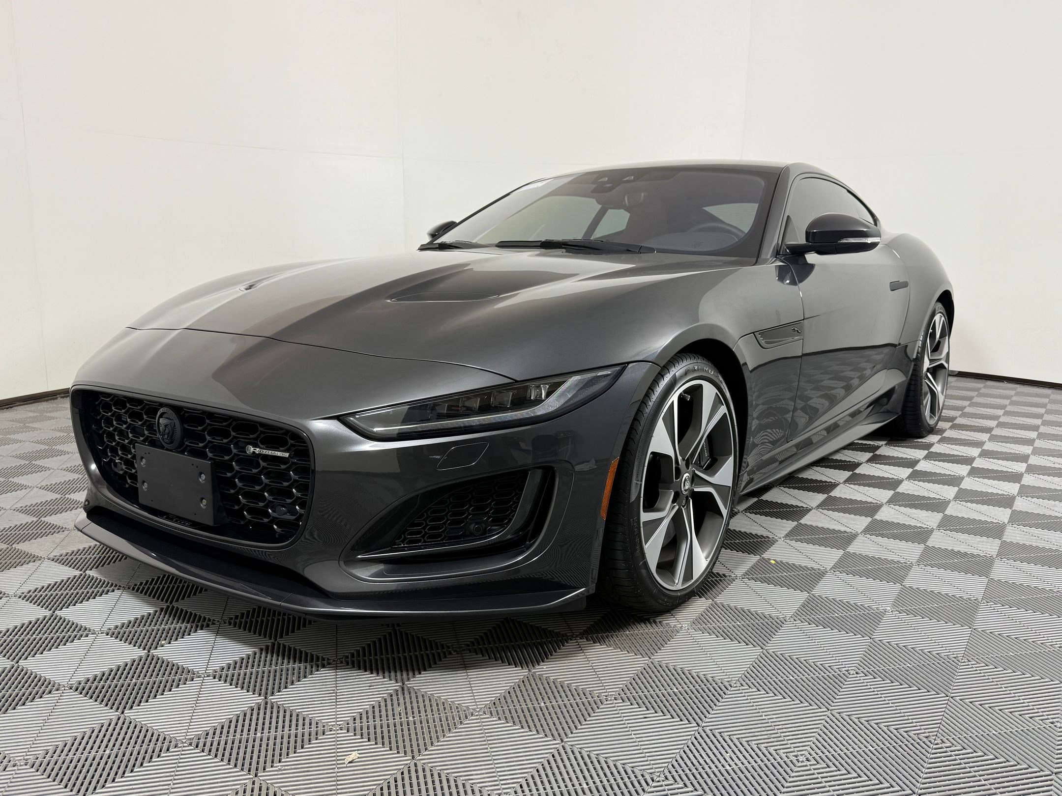 2024 Jaguar F-Type R-Dynamic