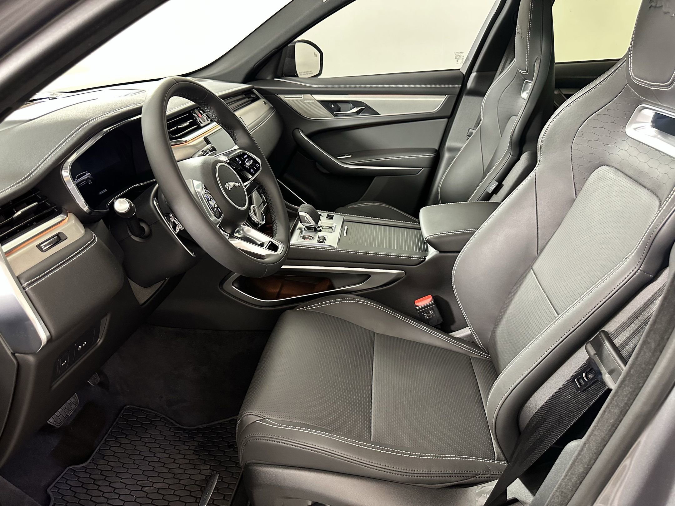 Certified 2026 Jaguar F-PACE R-Dynamic S SUV