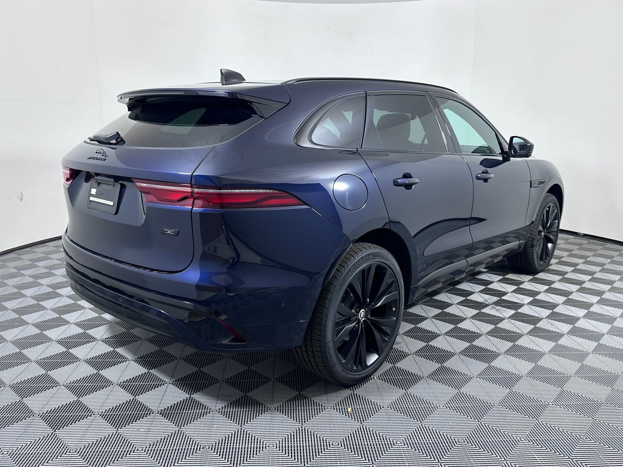 F-PACE R-Dynamic S SUV