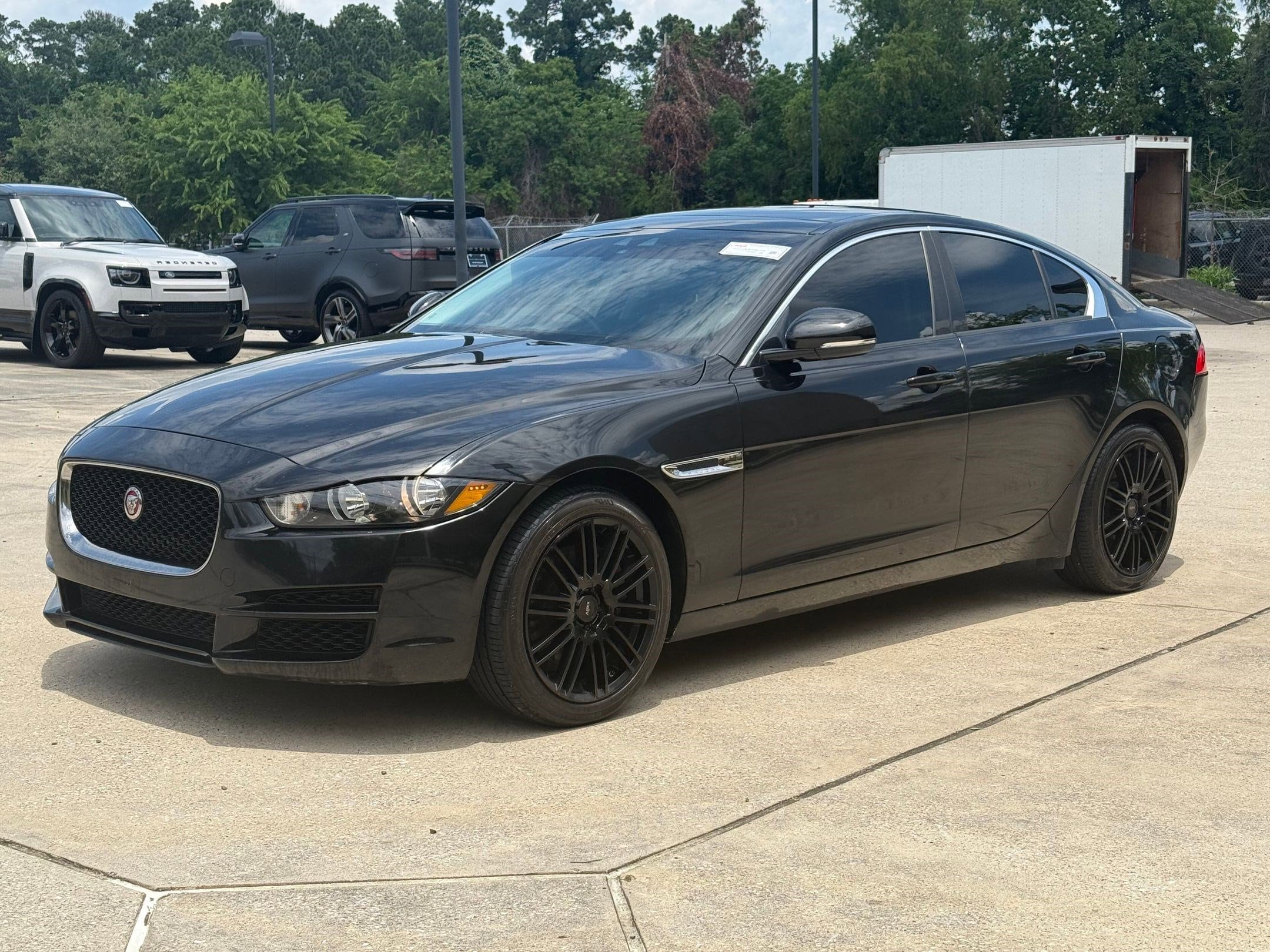 2018 Jaguar XE 25t Premium AWD's photo