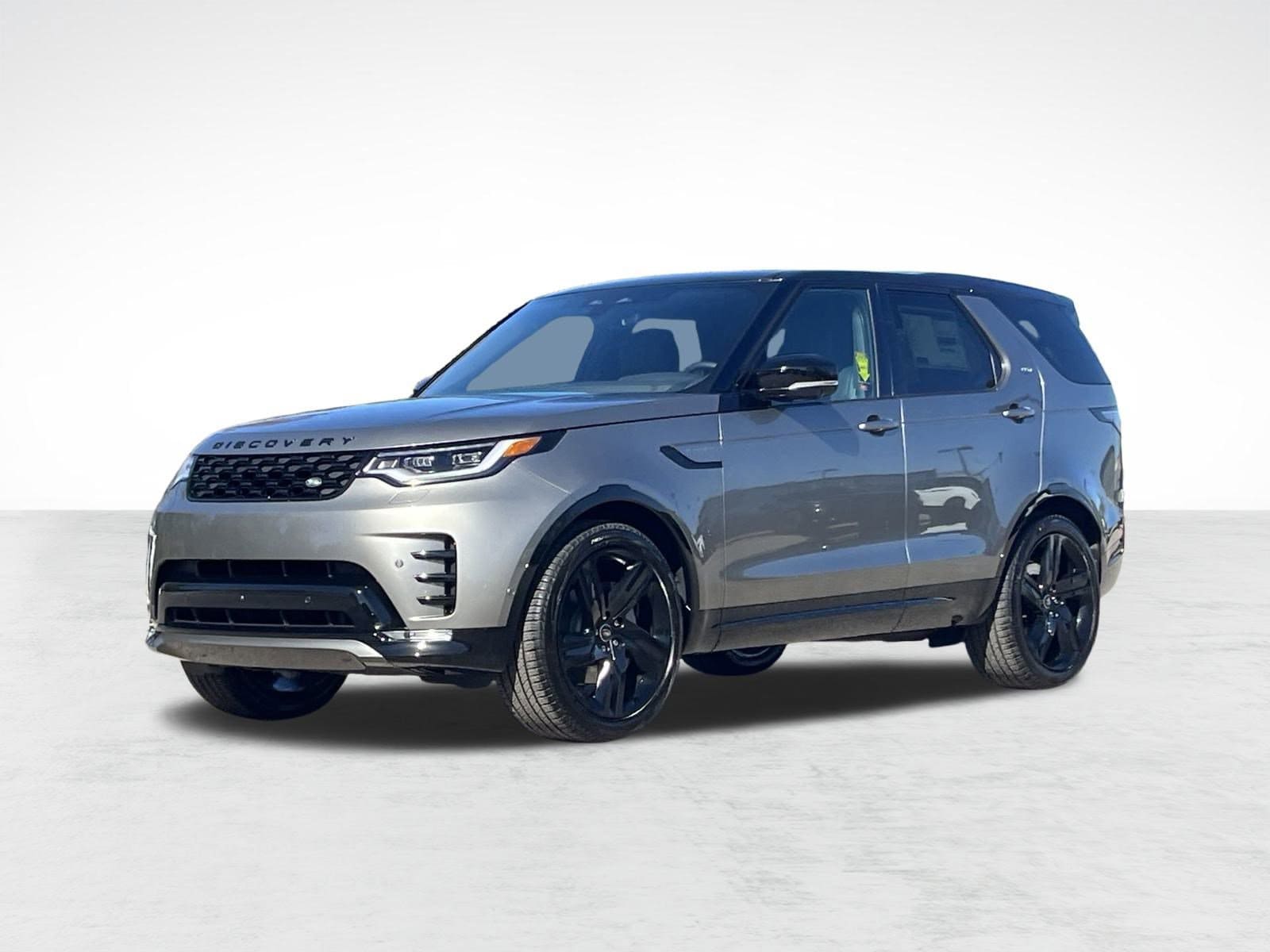 2025 Land Rover Discovery Dynamic SE's photo
