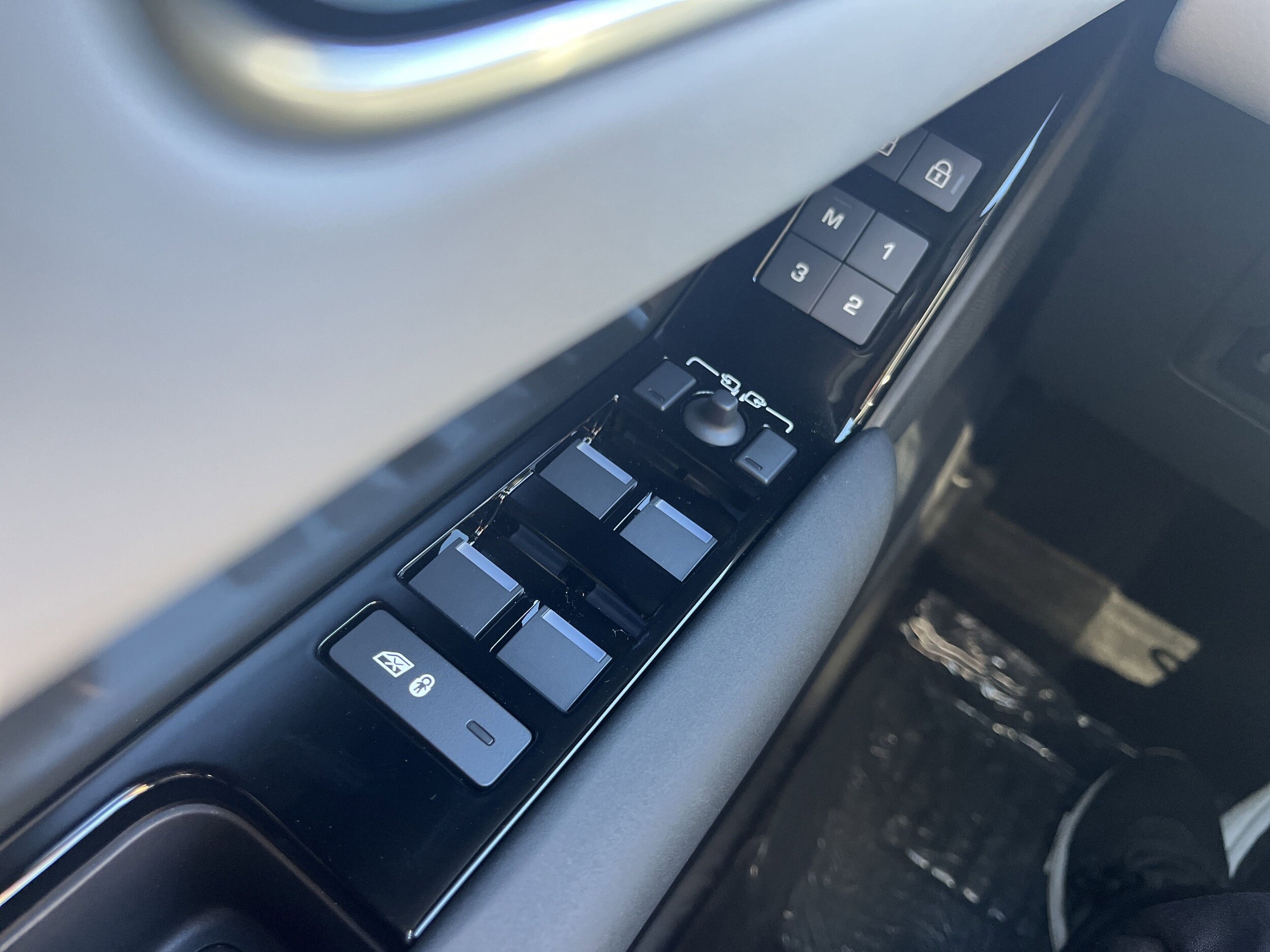 2026 Land Rover Range Rover Velar S - Photo 14