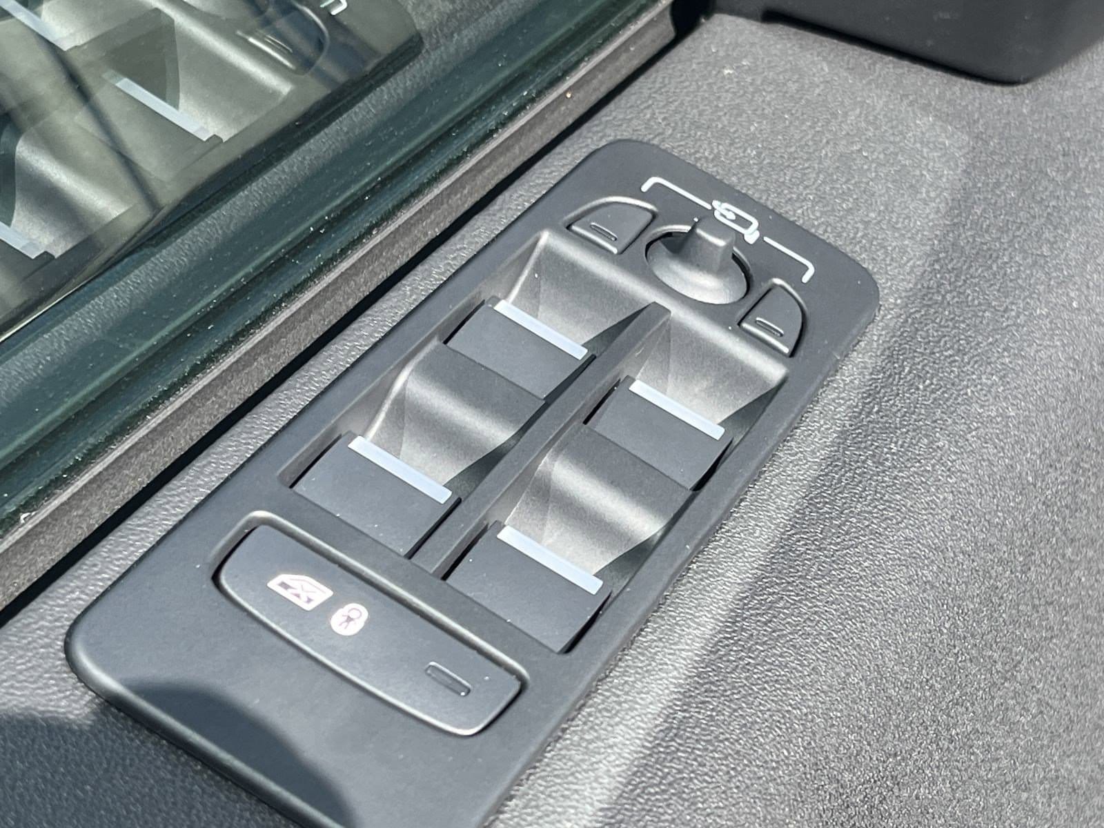 2025 Land Rover Discovery Sport Dynamic SE - Photo 14