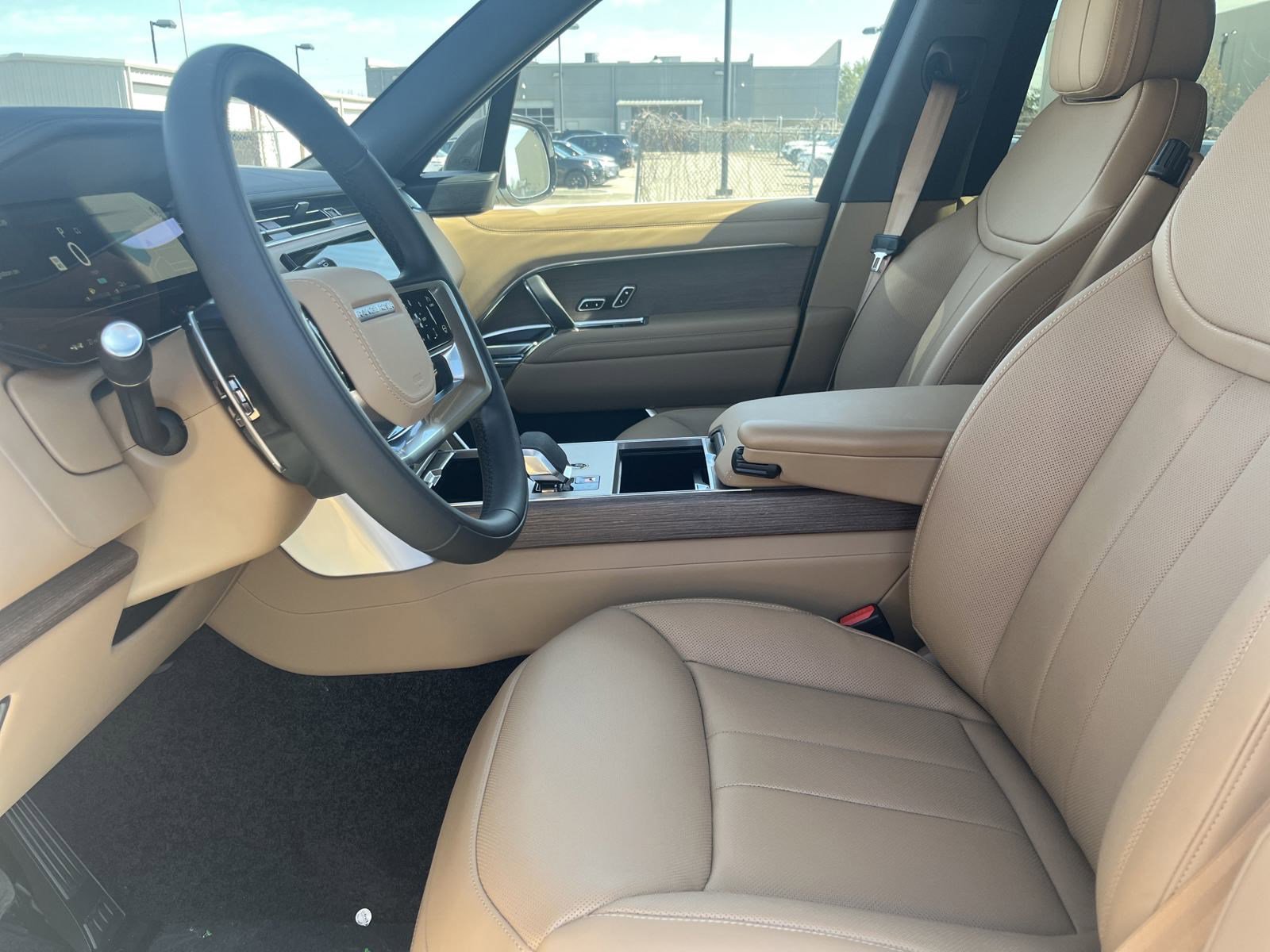 2025 Land Rover Range Rover SE - Photo 15