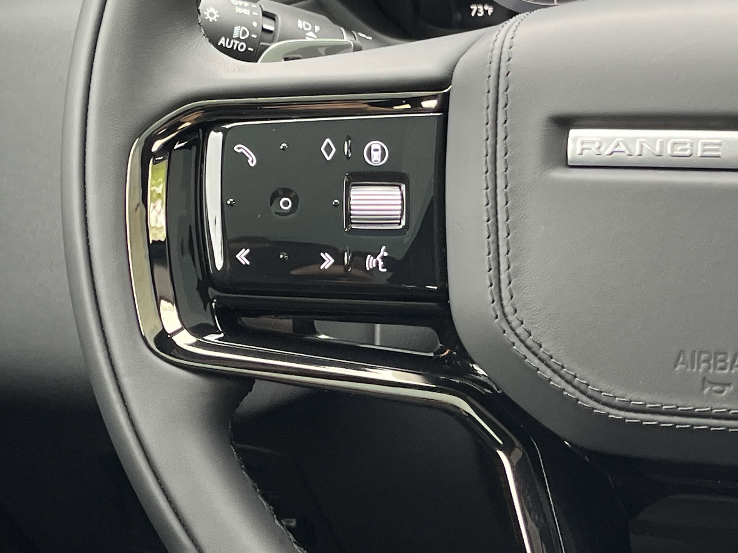 2026 Land Rover Range Rover Velar Dynamic SE - Photo 17