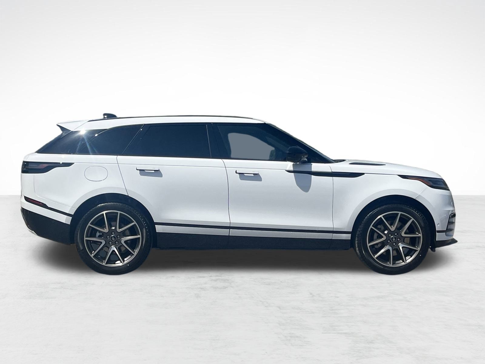 2026 Land Rover Range Rover Velar Dynamic SE - Photo 11