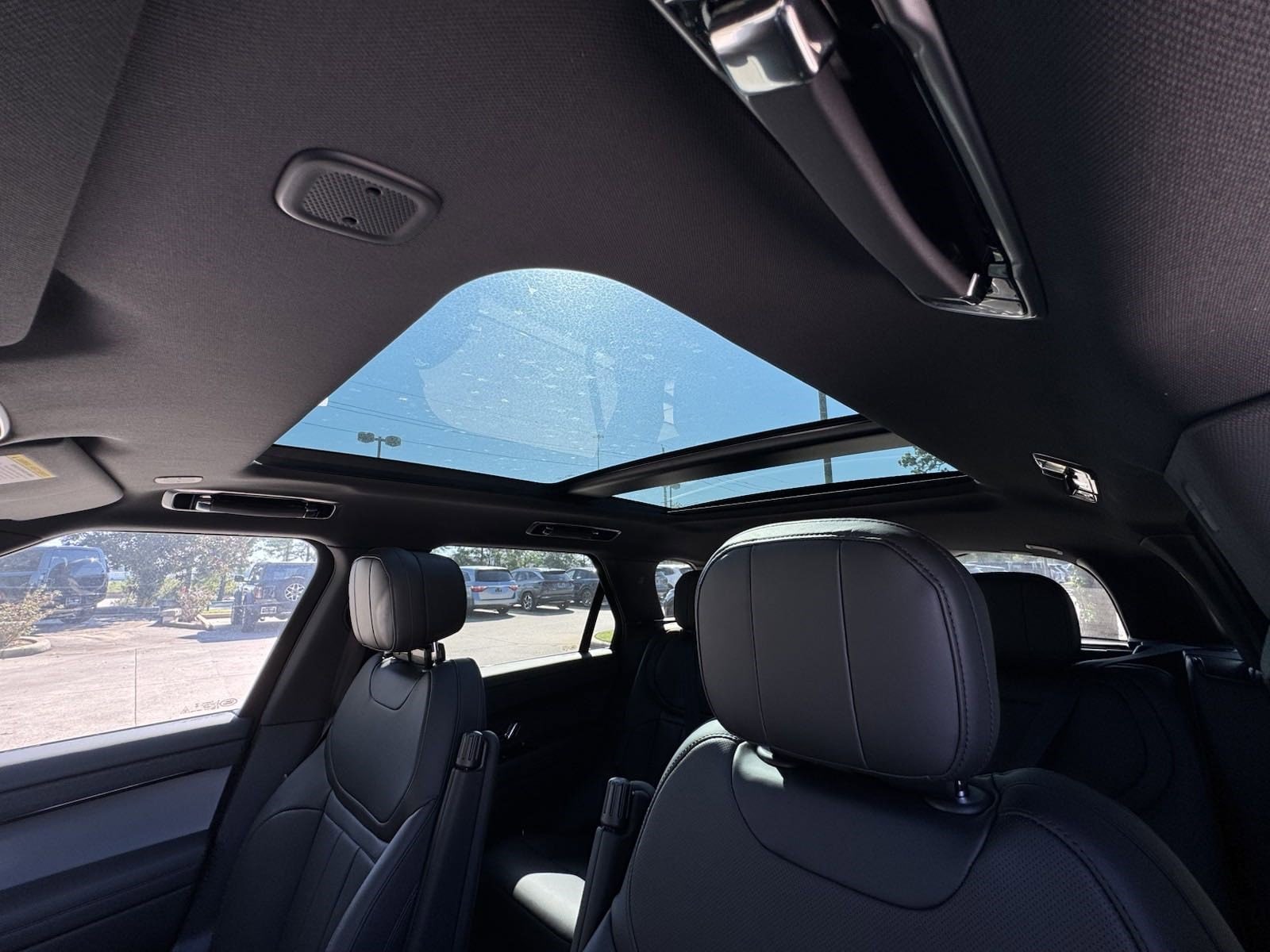 2025 Land Rover Range Rover Sport SE - Photo 27