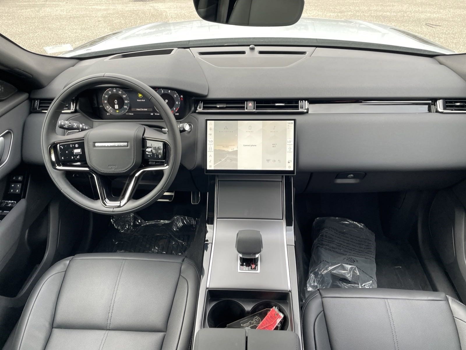 2025 Land Rover Range Rover Velar Dynamic SE - Photo 4